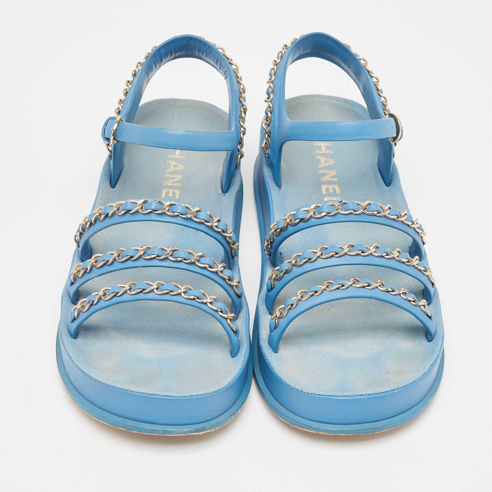 Chanel Blue Leather CC Chain Link Ankle Strap Sandals Size 38 In Good Condition In Dubai, Al Qouz 2