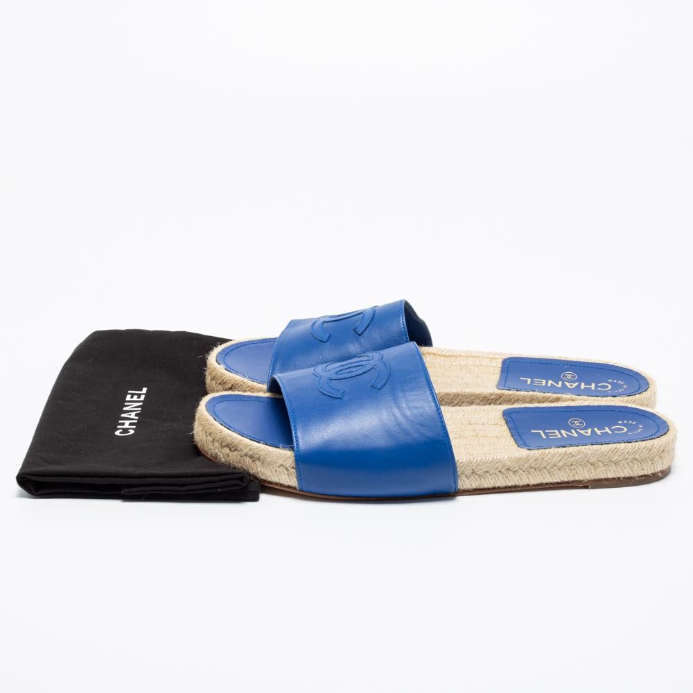 Chanel Blue Leather CC Logo Flat Espadrille Slides Size 40 3