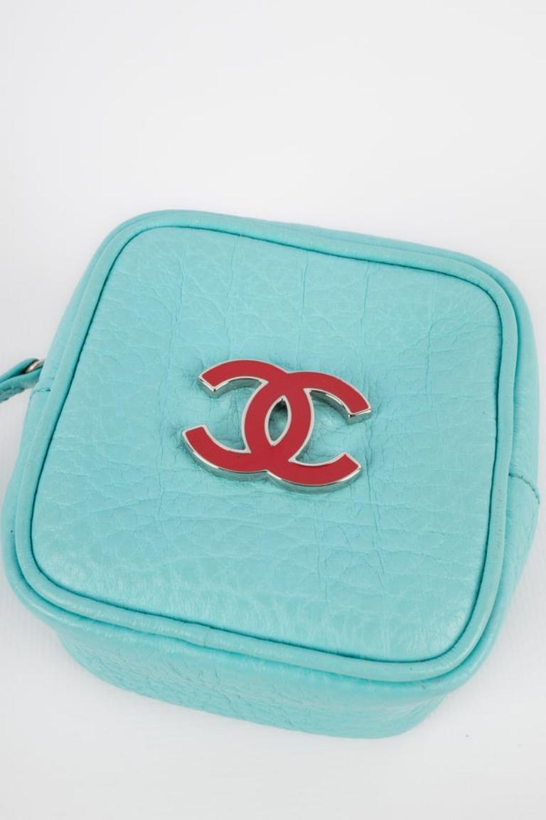 Chanel Blaue Leder-Mini-Handtasche, 2003/2004 im Angebot 1