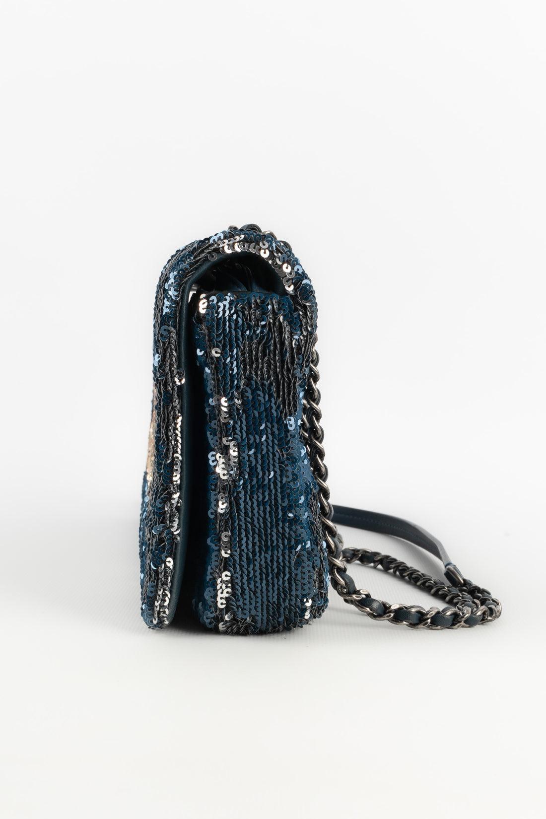 Chanel Blue Leather Sequinned Bag Paris-Cuba, 2018 For Sale 2