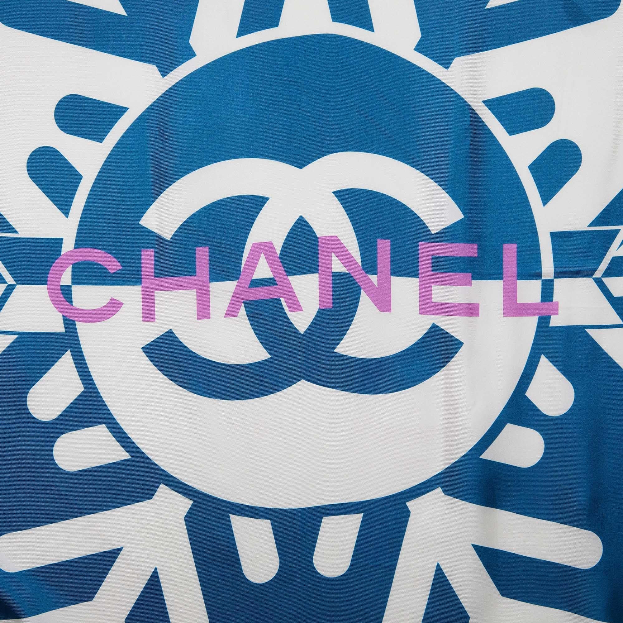 Classy and luxurious are some words that come to our minds when we think of Chanel. The label brings you this scarf made from silk in a blue shade and has signature intricate signature prints all over.

