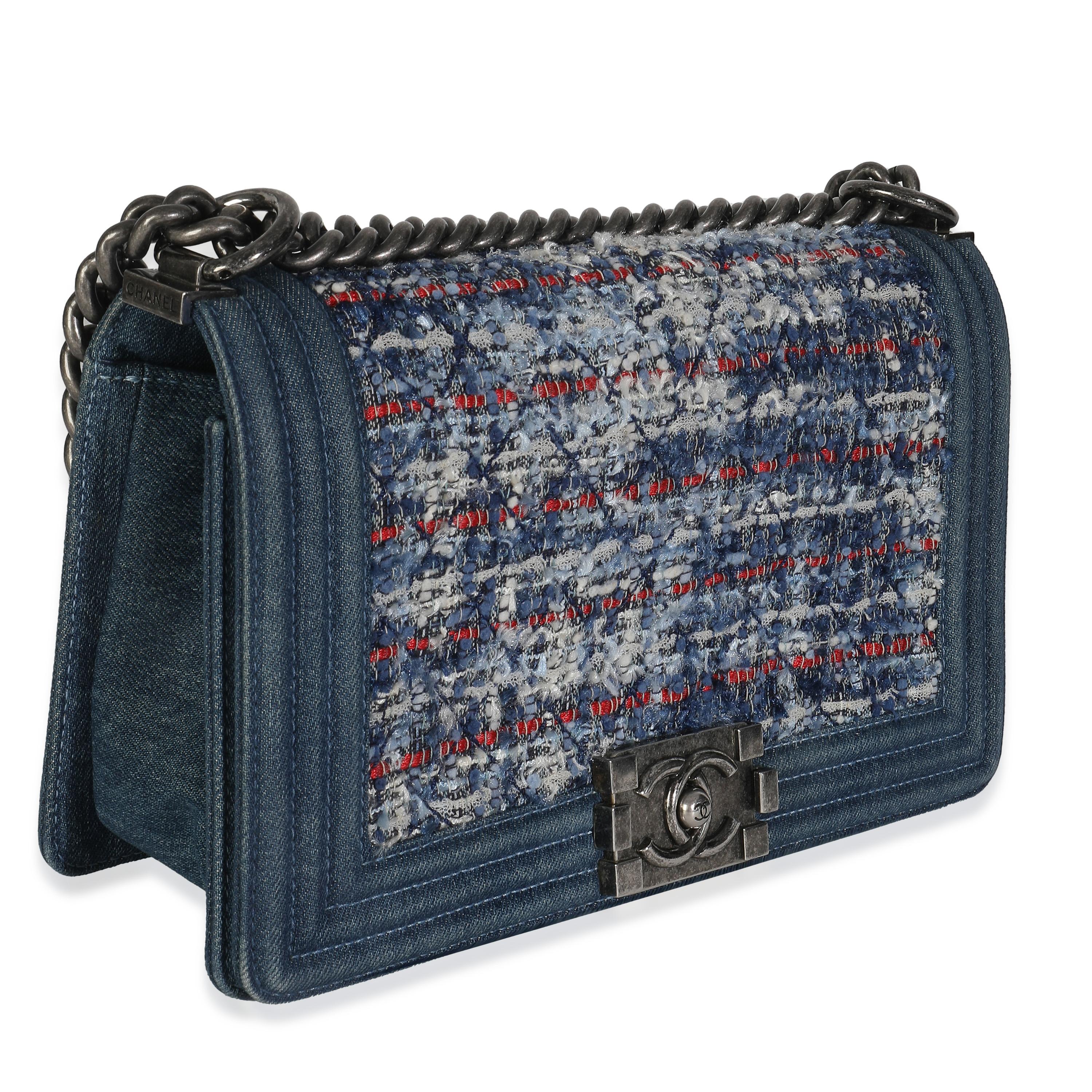 Gris Chanel Bleu Multicolore Denim Quilted Tweed Old Medium Boy Bag en vente
