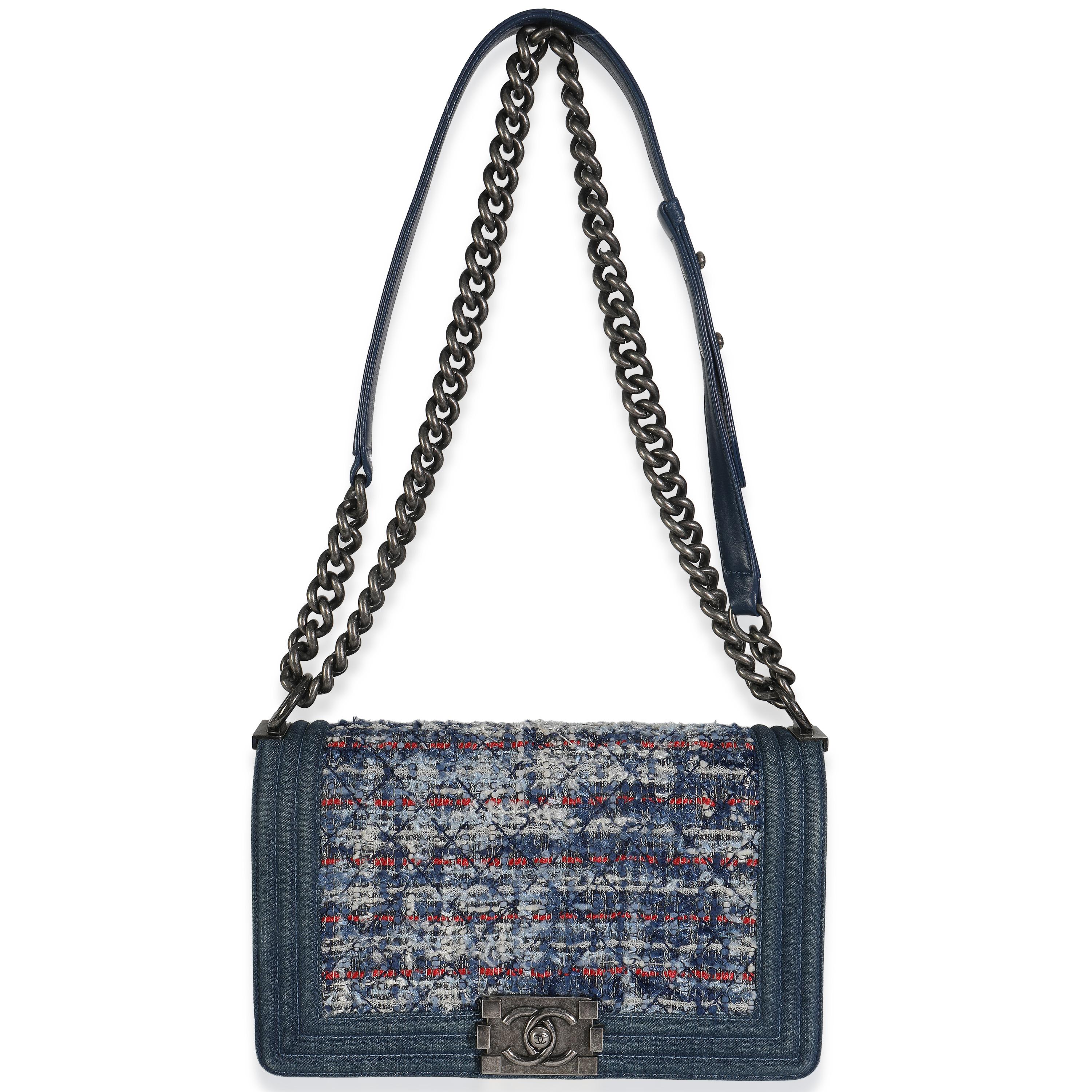Chanel Bleu Multicolore Denim Quilted Tweed Old Medium Boy Bag en vente 1