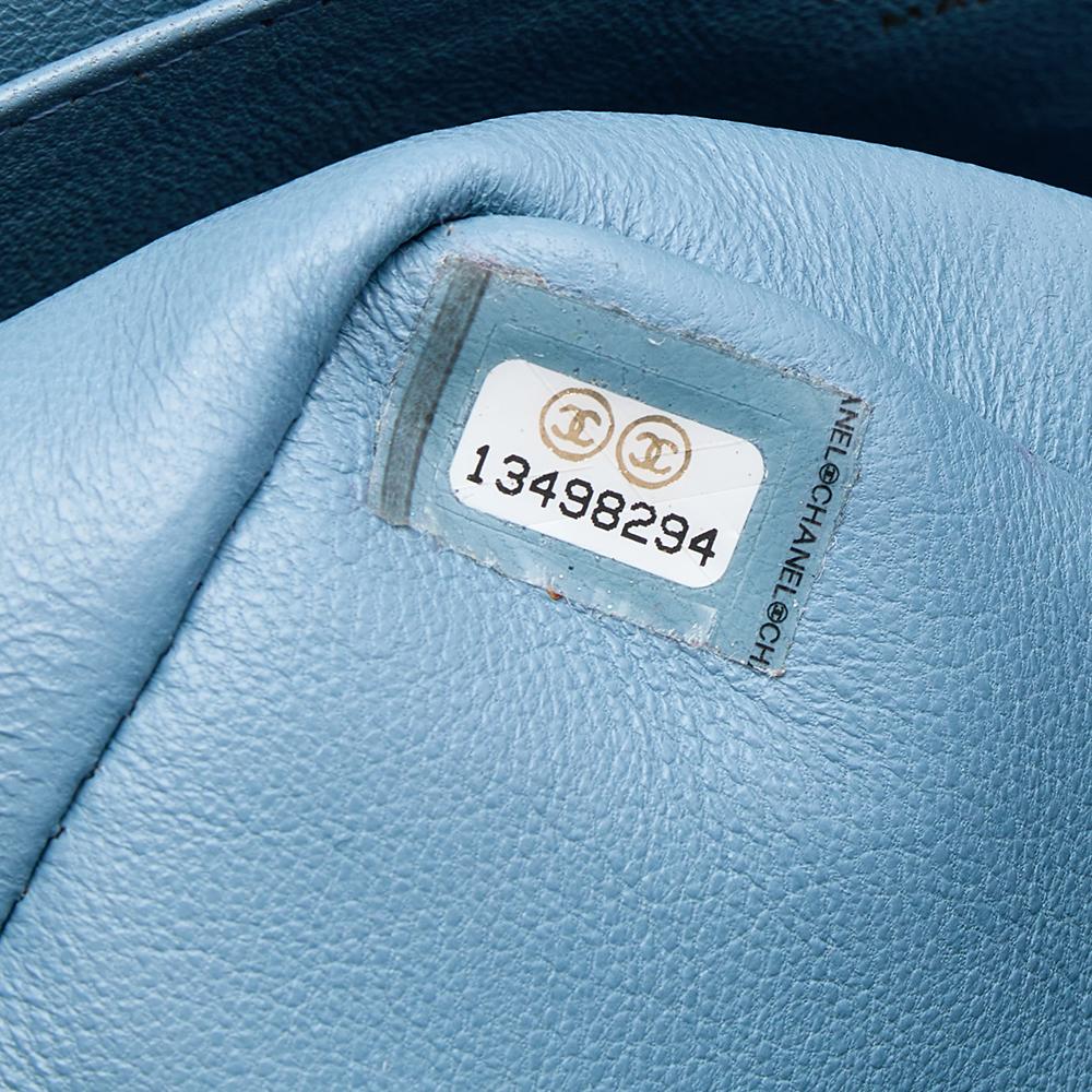 Chanel Blue Ombre Quilted Leather Maxi Classic Single Flap Bag In Good Condition In Dubai, Al Qouz 2