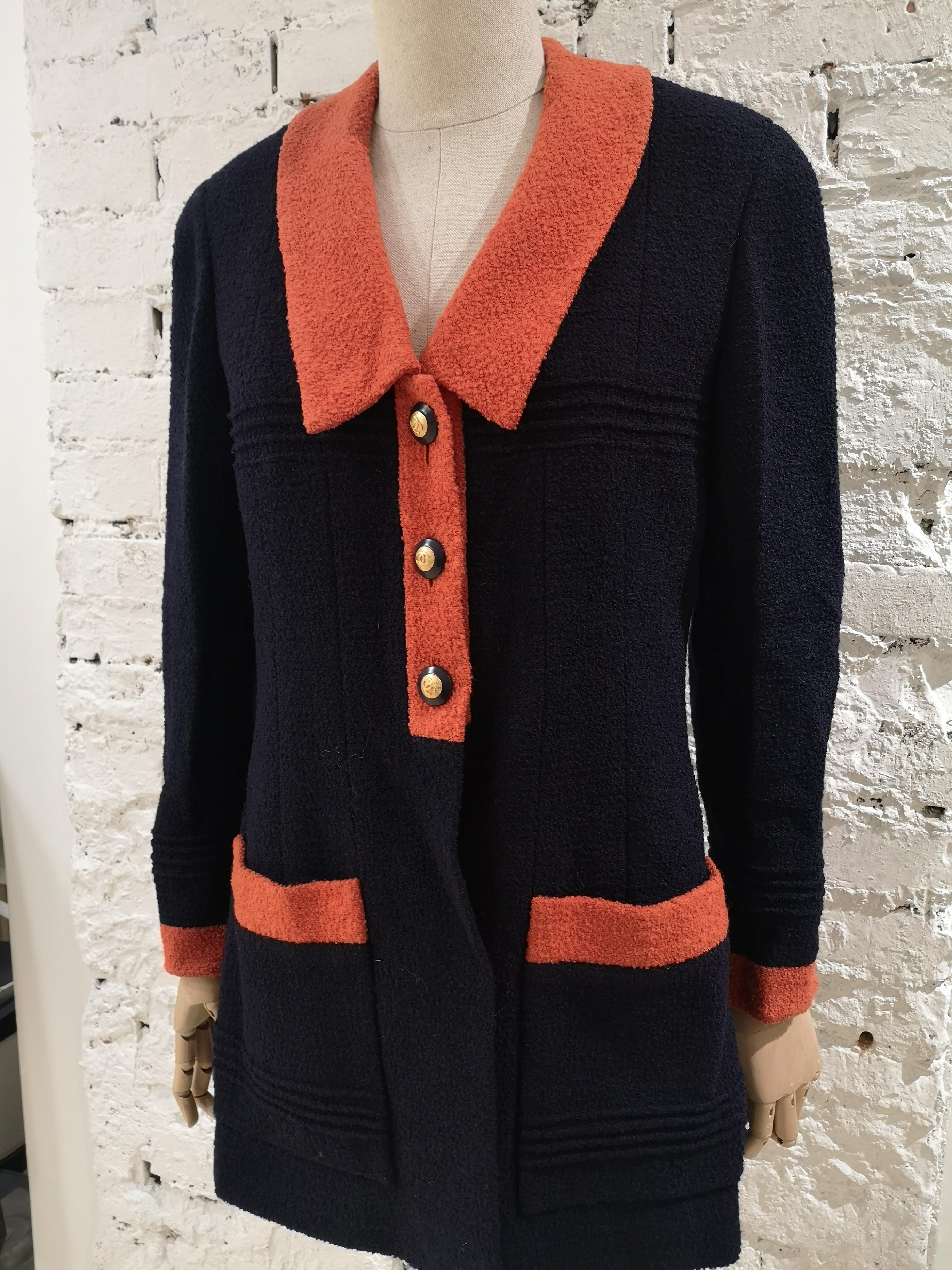 Chanel blue orange wool blazer / jacket
Chanel blue and orange blazer totally made in France in size 38
lining silk
total lenght 77 cm 
shoulder to hem 58 cm