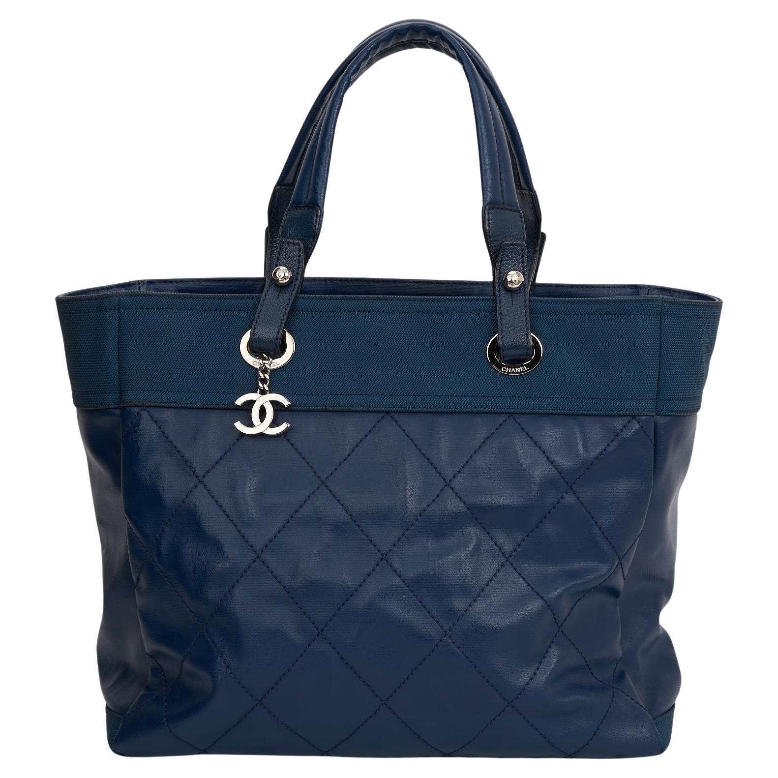 Chanel - Fourre-tout bleu Paris-Biarritz PM