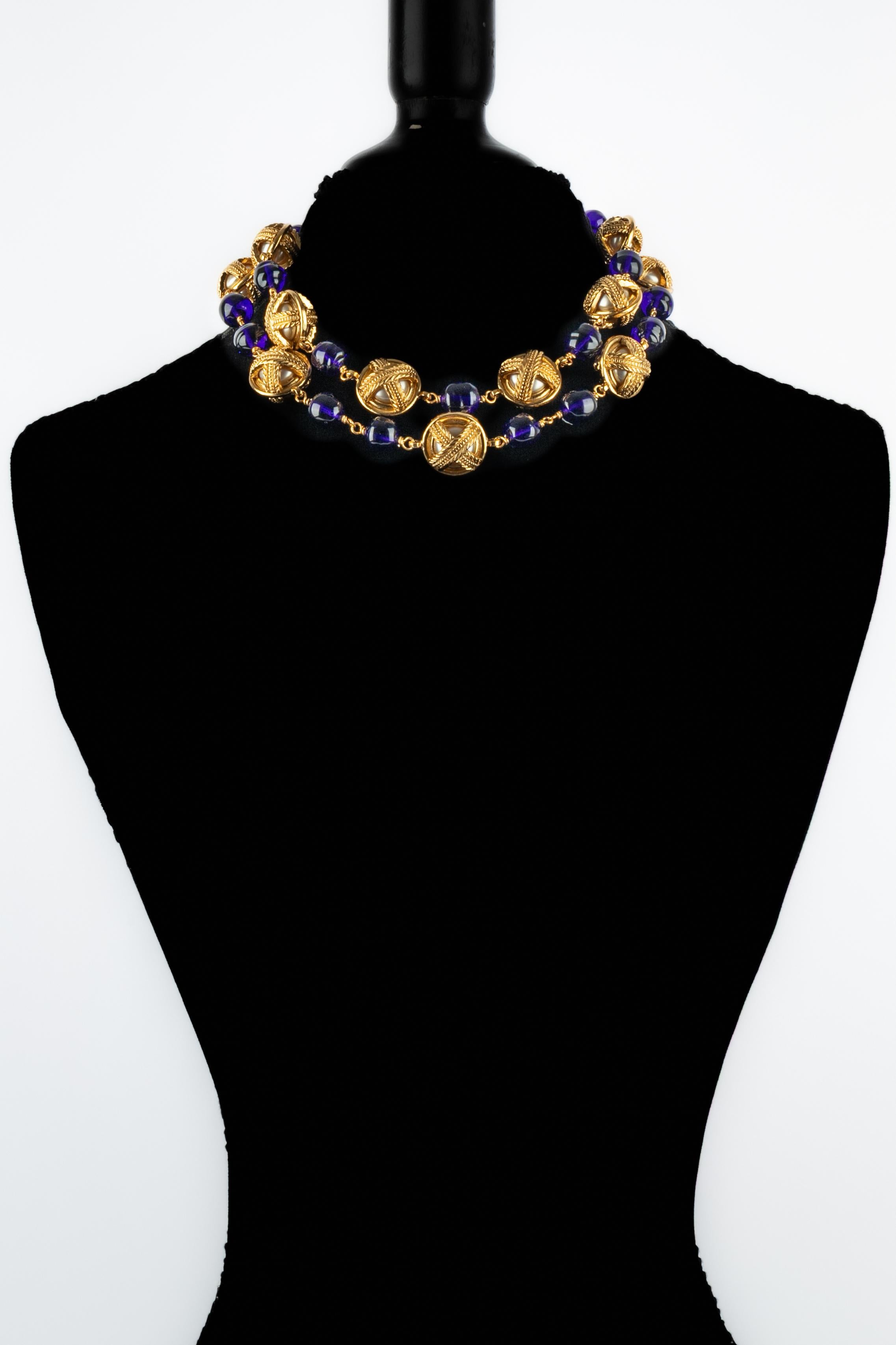 Collana di perle blu Chanel in vendita 6