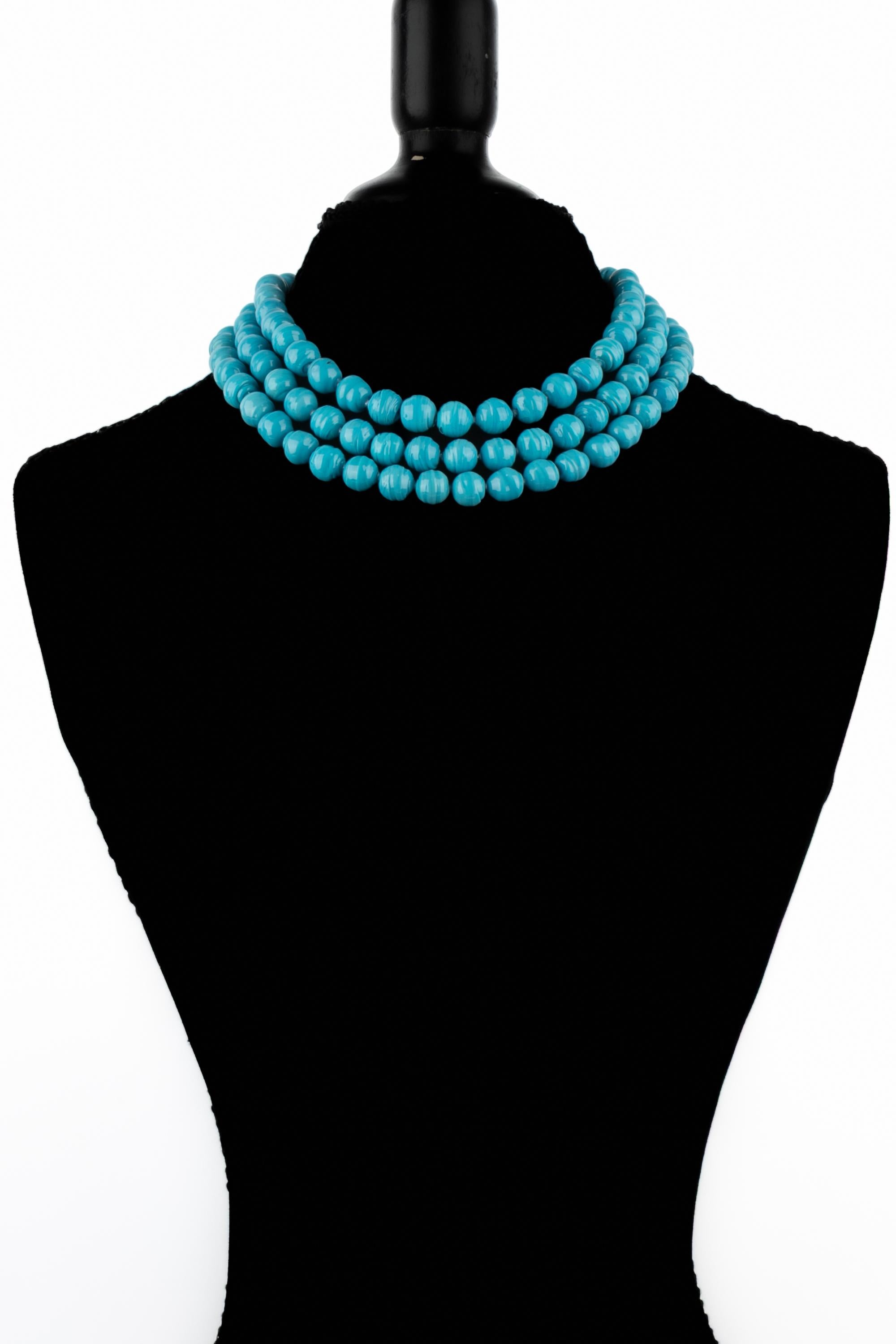 Collana di perle blu Chanel in vendita 4