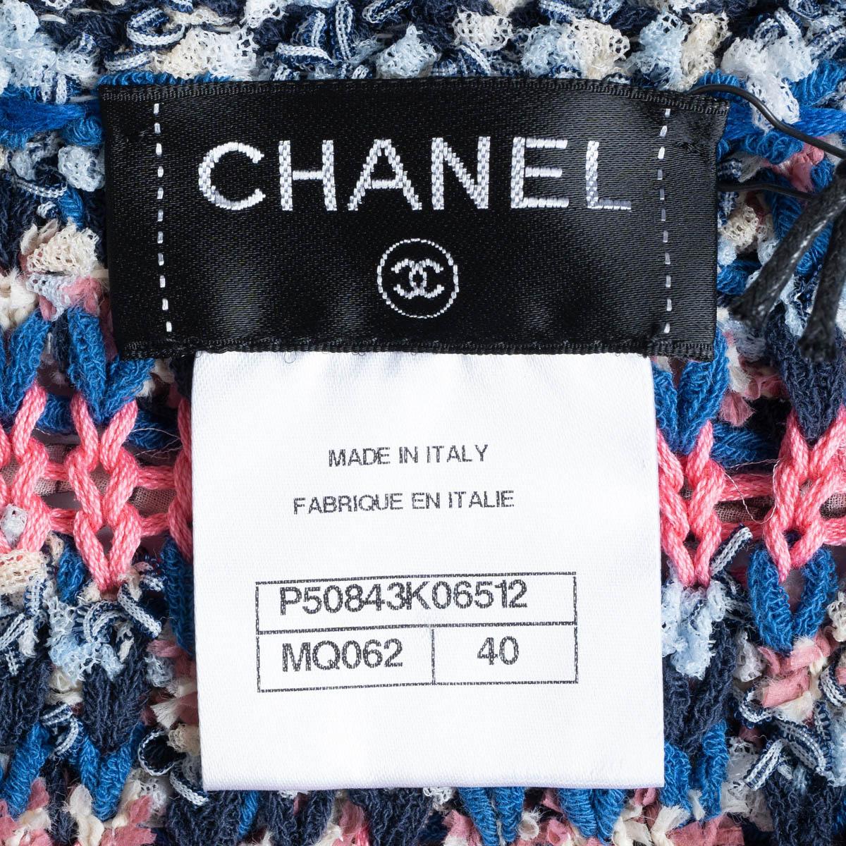 CHANEL blue & pink 2015 15C DUBAI SHORT SLEEVE KNIT Dress 40 M For Sale 3