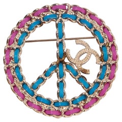 CHANEL blue & pink leather & chain 2018 18P PEACE SIGN Brooch