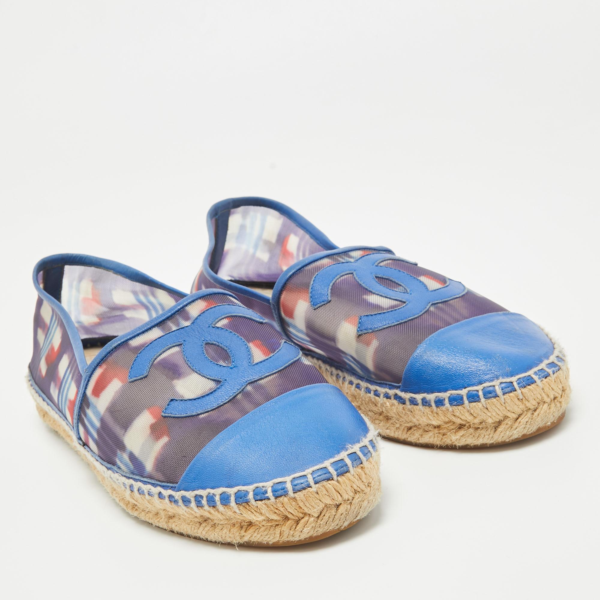 Women's Chanel Blue Printed Mesh and Leather CC Espadrille Flats Size 39