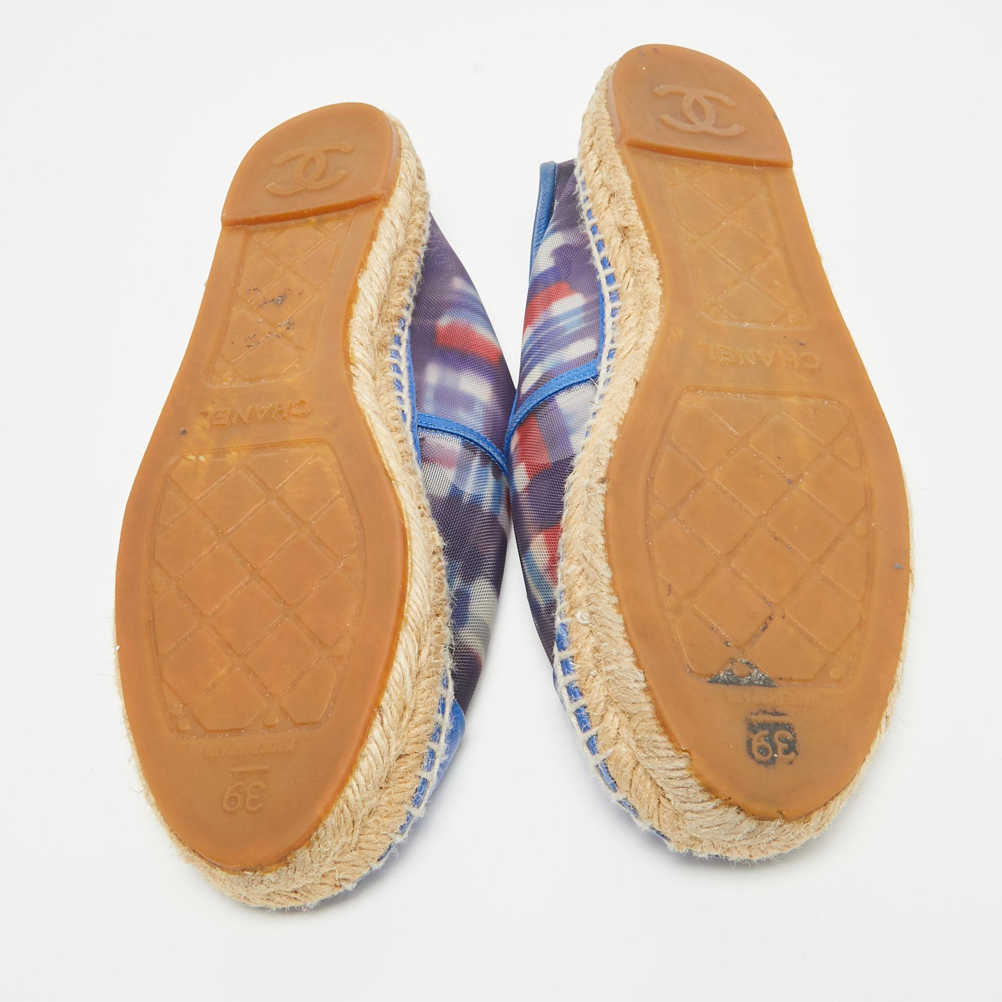 Chanel Blue Printed Mesh and Leather CC Espadrille Flats Size 39 4