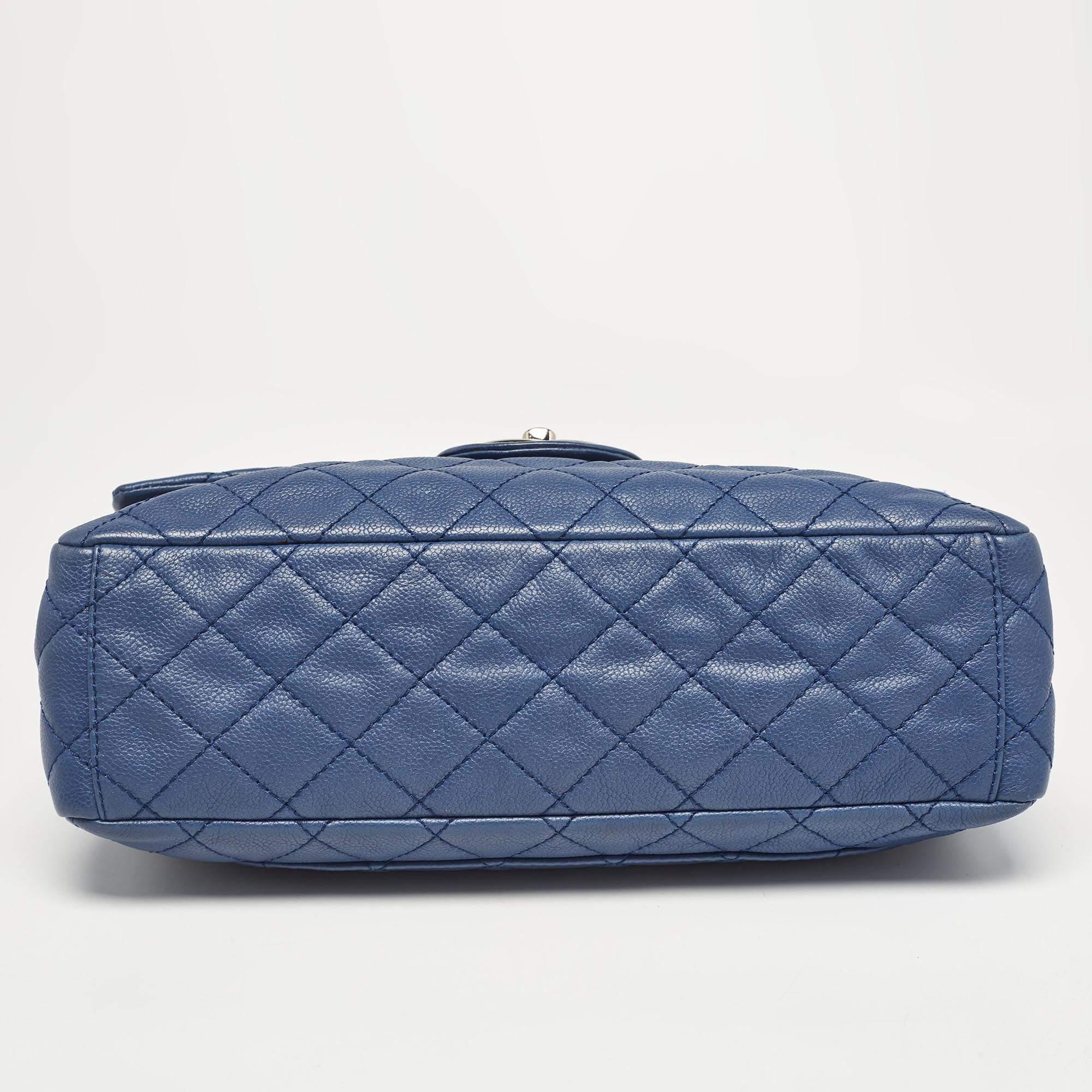 Chanel Azul Acolchado Caviar Piel Maxi Classic Bolso Solapa Simple 2