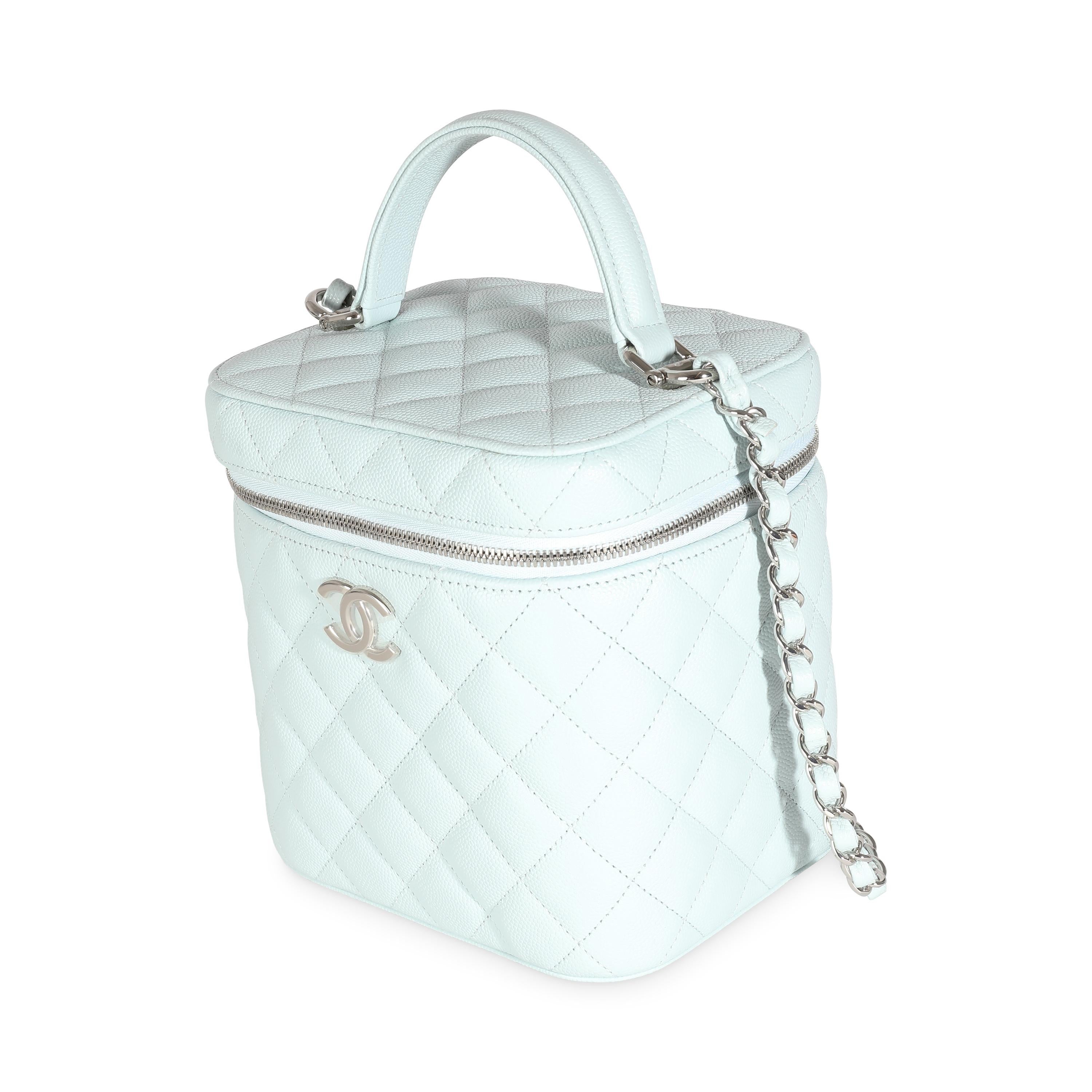 Chanel Blue Quilted Caviar Top Handle Vanity Case In Excellent Condition For Sale In New York, NY