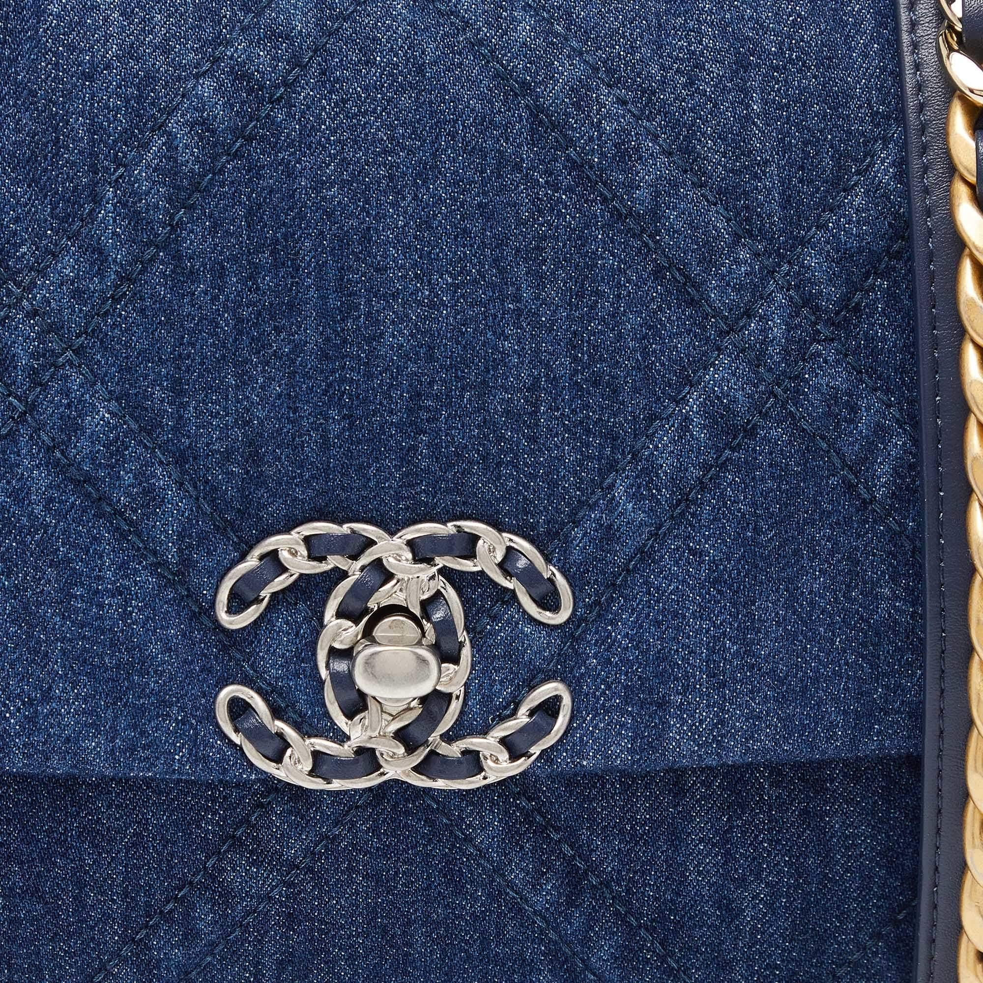 Women's Chanel Blue Quilted Denim Medium 19 Flap Bag
