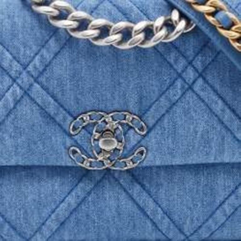 Chanel Blue Quilted Denim Medium 19 Flap Bag For Sale 3