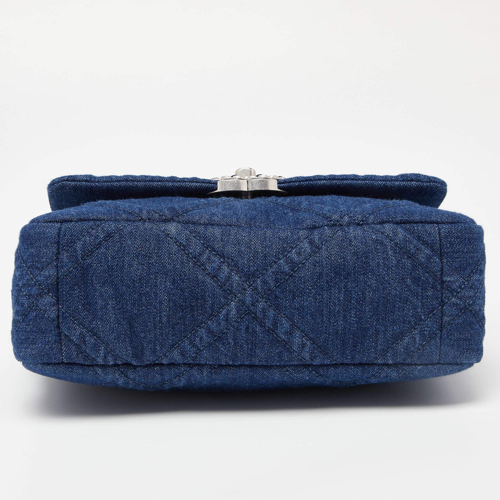 Chanel Blue Quilted Denim Medium 19 Flap Bag 5