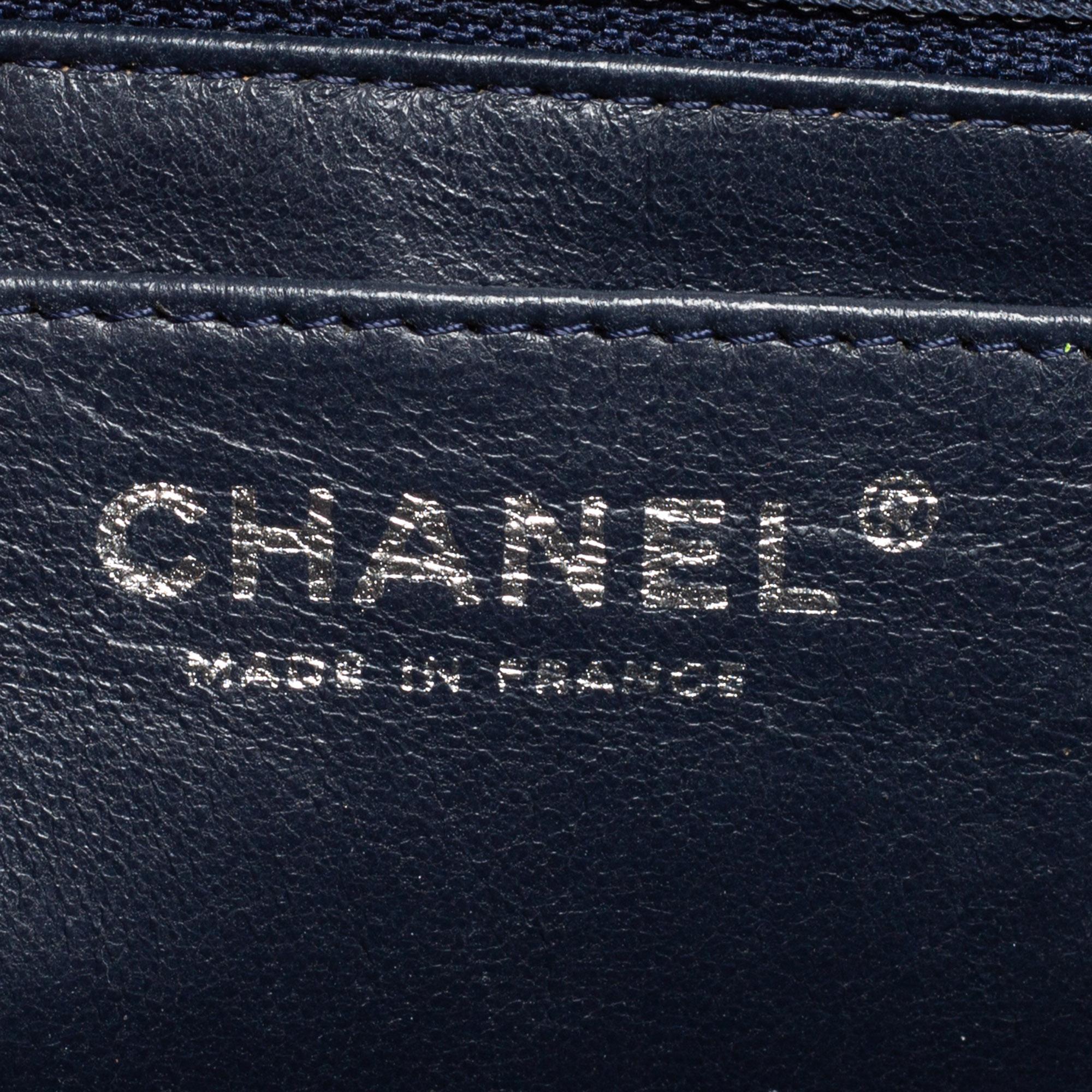 Chanel Blue Quilted Leather Jumbo Classic Flap Bag 2