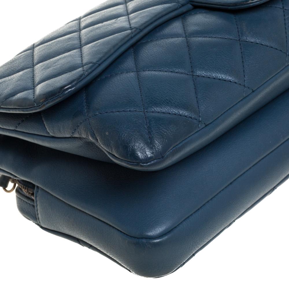 Chanel Blau Gestepptes Leder Reißverschluss Tasche zurück Klappe Tasche 2