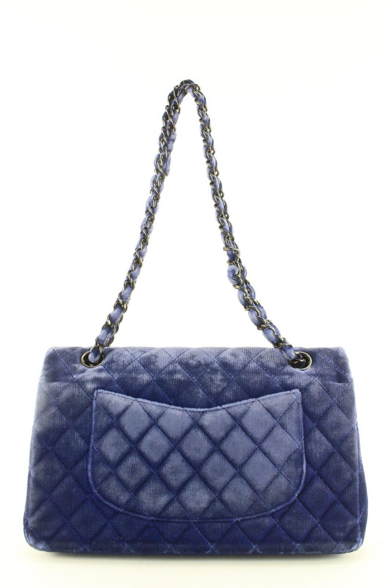 Chanel Blue Quilted Velour Medium Classic Flap Velvet 2CC0406 In Good Condition In Dix hills, NY