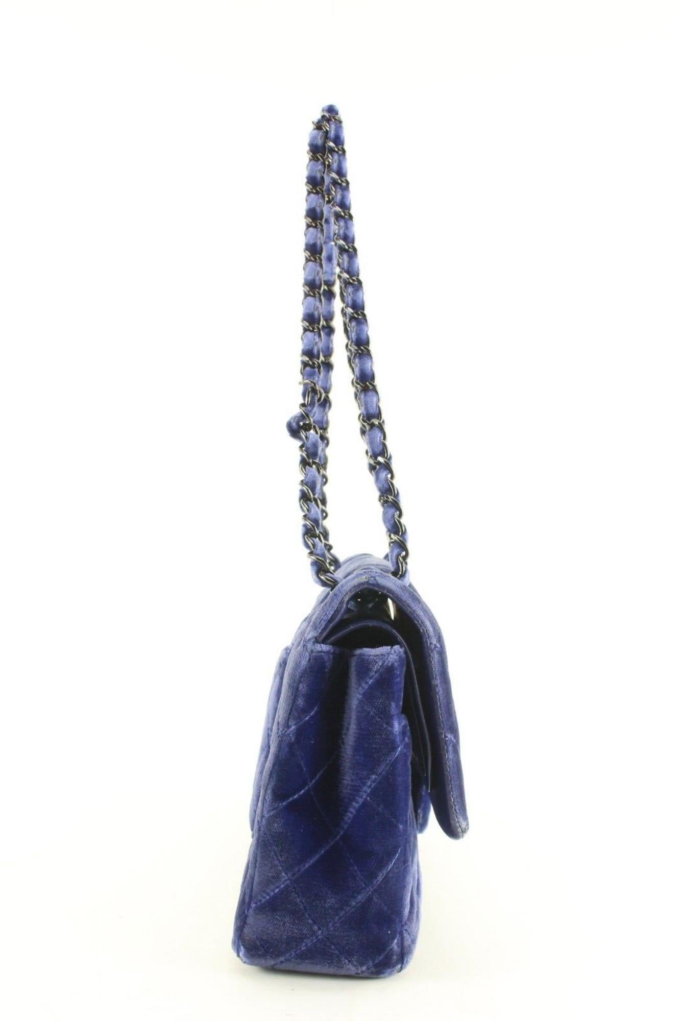 Women's Chanel Blue Quilted Velour Medium Classic Flap Velvet 2CC0406