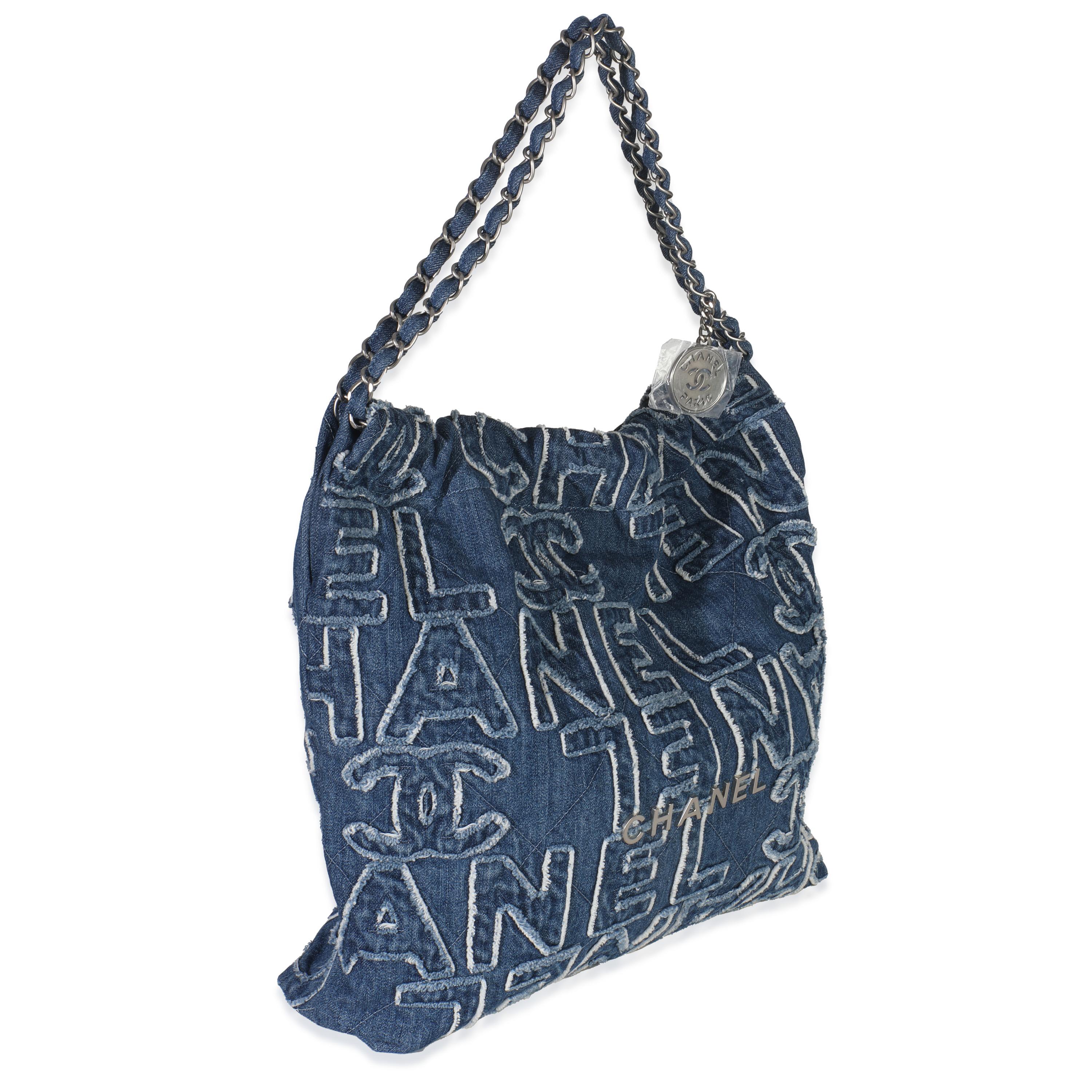 Chanel Blue Quilted Washed Denim Logo Embroidered Medium Chanel 22 Hobo Excellent �état - En vente à New York, NY