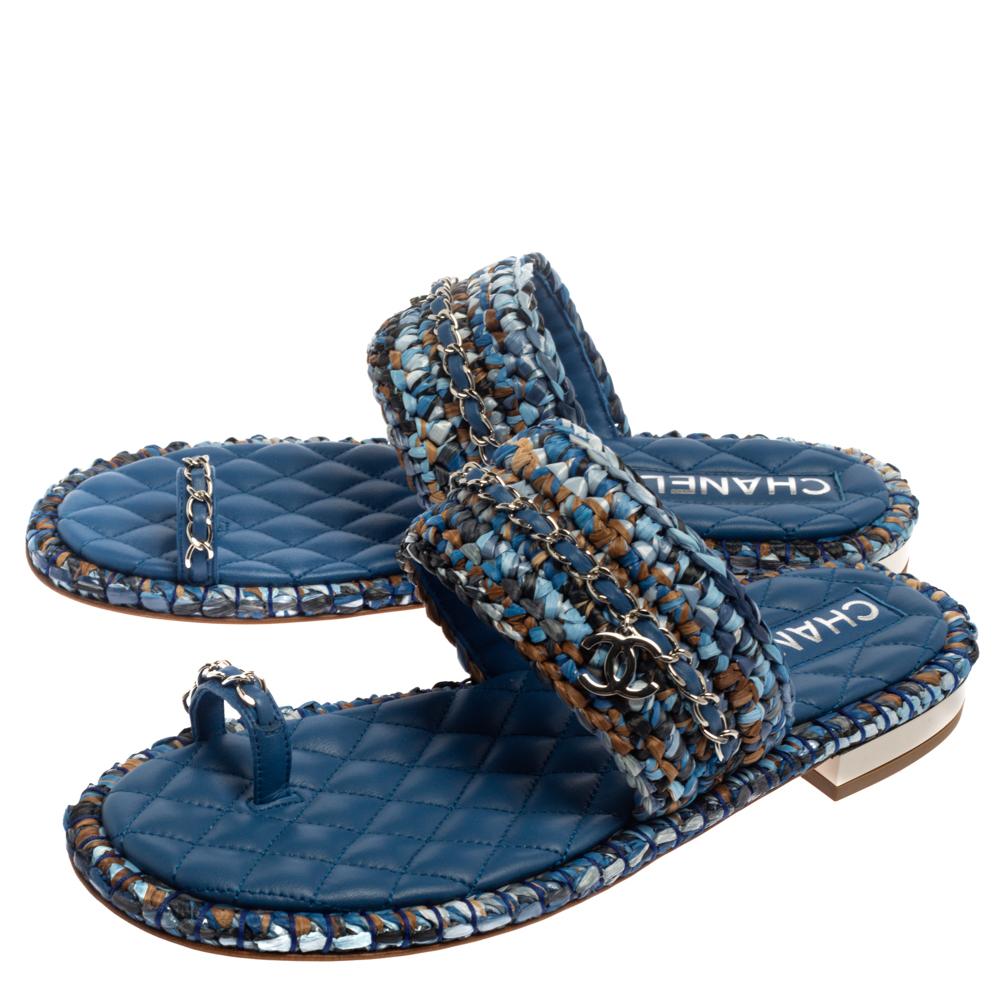 Chanel Blue Raffia And Leather CC Thong Flats Size 39.5 2