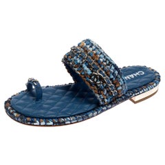 Chanel Blue Raffia And Leather CC Thong Flats Size 39.5