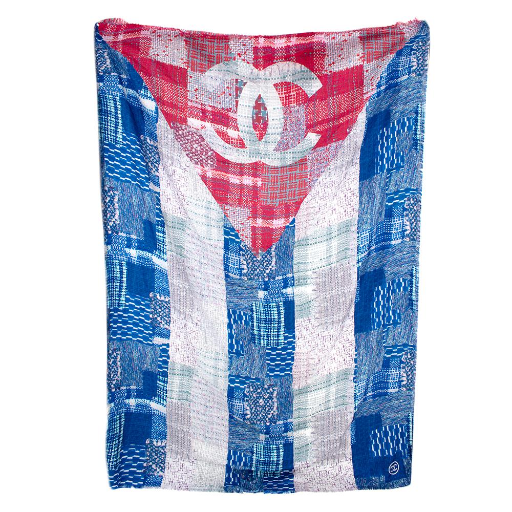 Chanel Printed Cuba Silk Scarf

-From 2017 Cuba Collection
-Blue and Red Printed Cuba flag
-100% Silk
-Made in Italy
-Dry Clean only 

Length - 135cm
Height - 200cm
