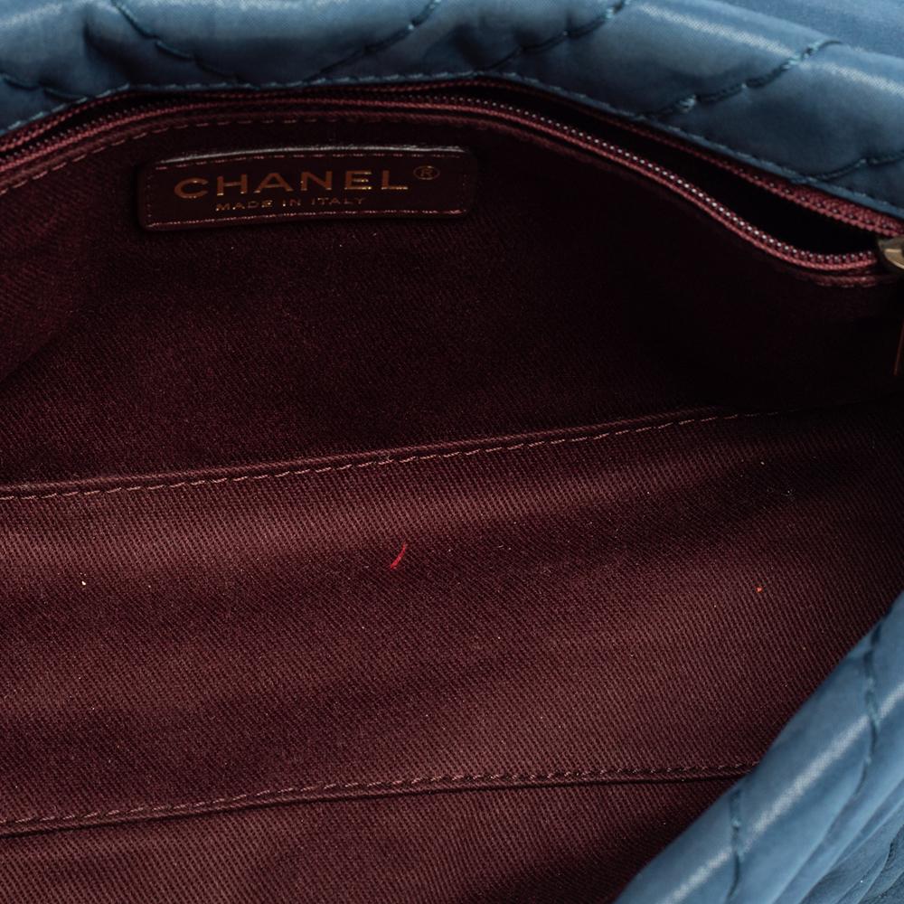 Women's Chanel Blue Shimmer Leather Surpique Chevron Medium Flap Bag