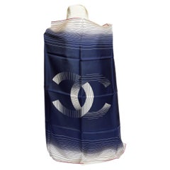 Chanel Logo-Schal aus blauer Seide CC