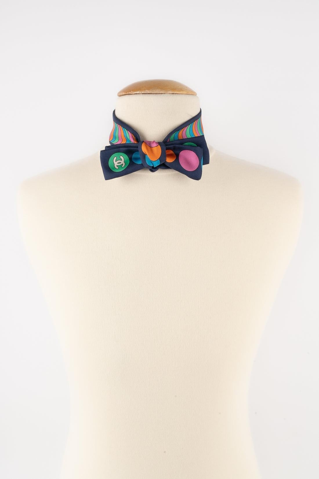 Chanel Blue Silk Slim Headband In Excellent Condition In SAINT-OUEN-SUR-SEINE, FR