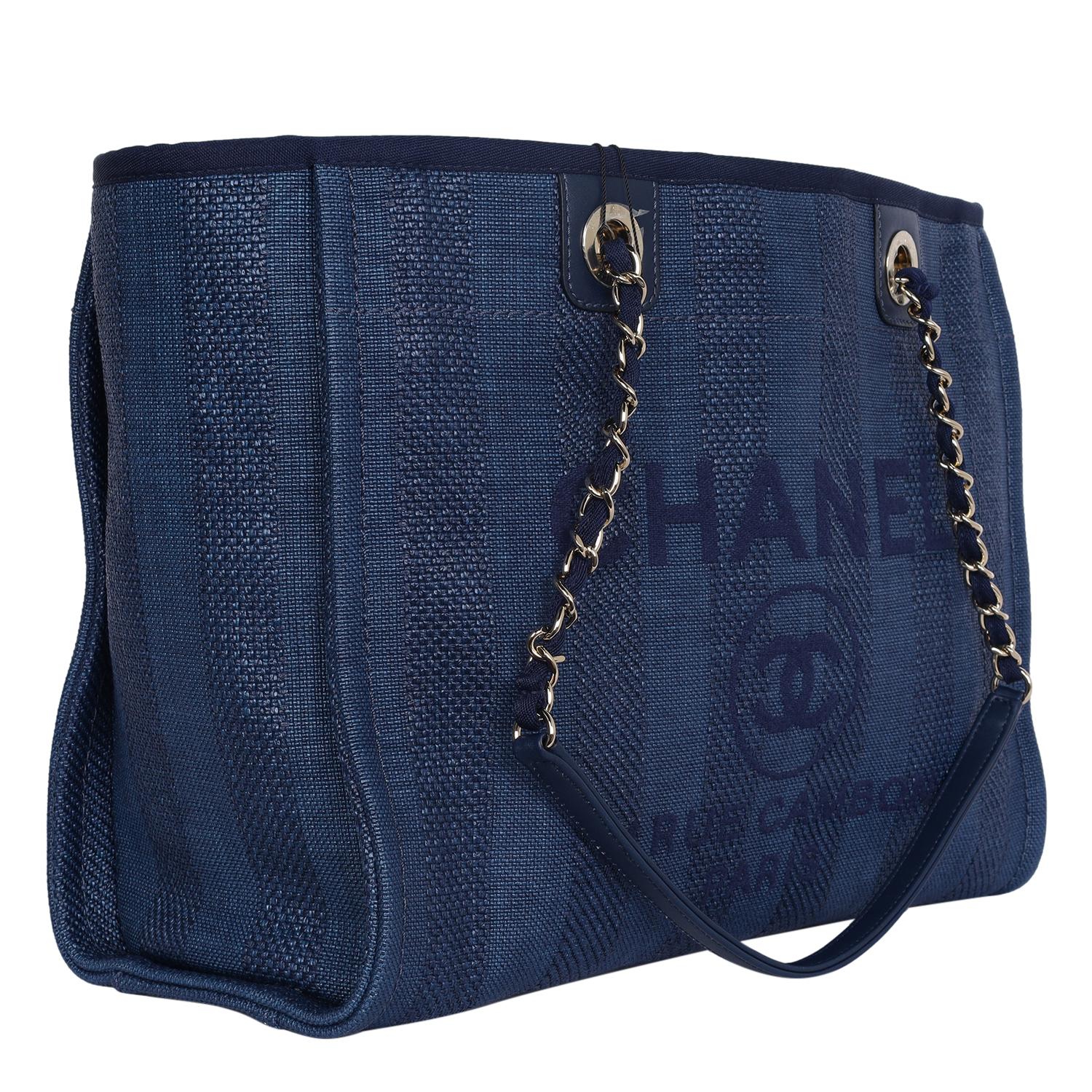 Women's Chanel Blue Striped Mixed Fibers Medium Deauville Shoulder Bag Tote Navy 2019 For Sale