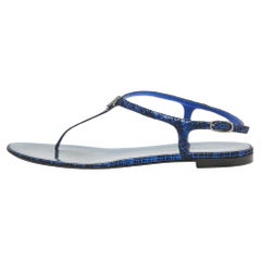 Chanel Blau Wildleder CC Nieten-Zehensandalen mit Nieten Größe 41