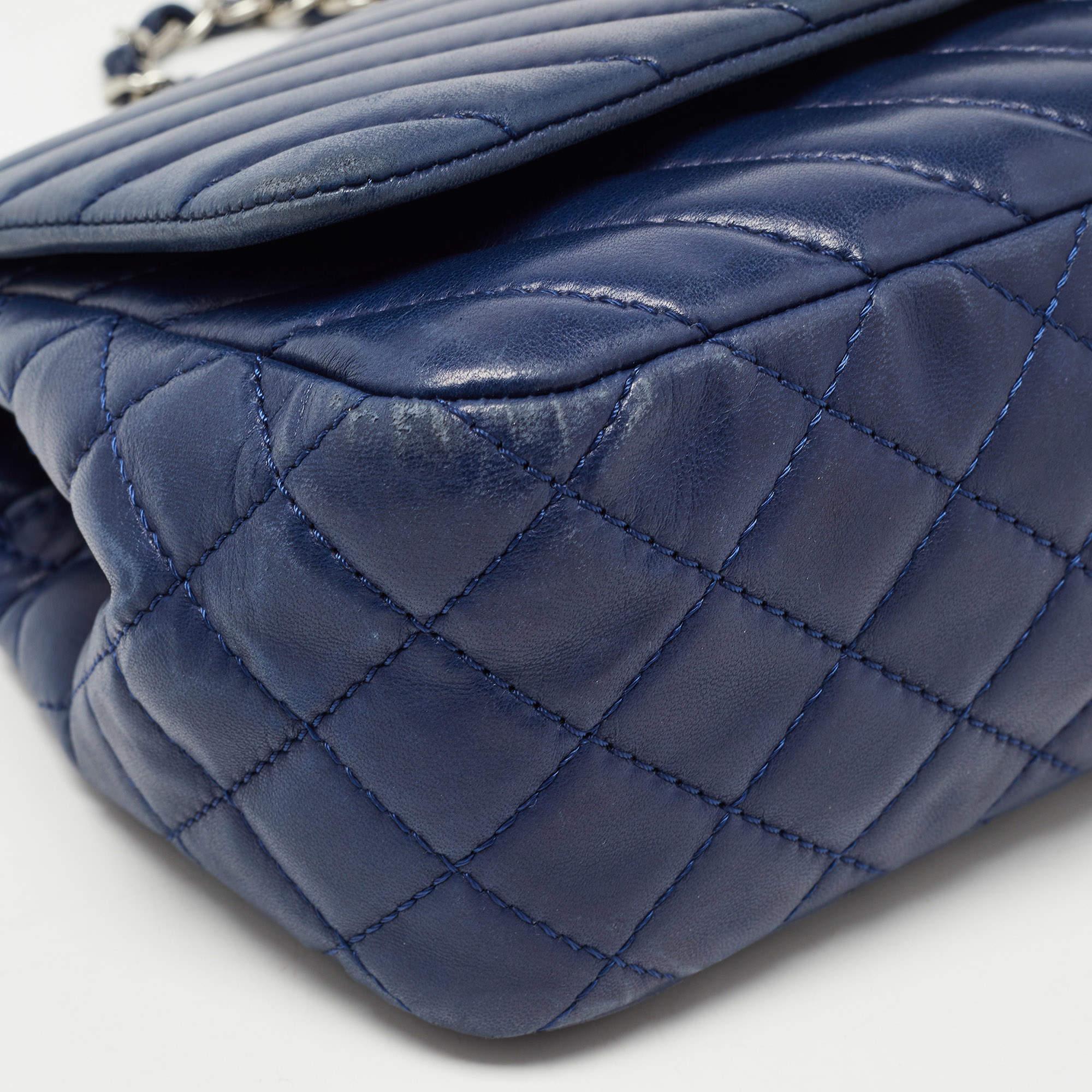 Chanel Blue Surpique Chevron Leather CC Flap Bag 6