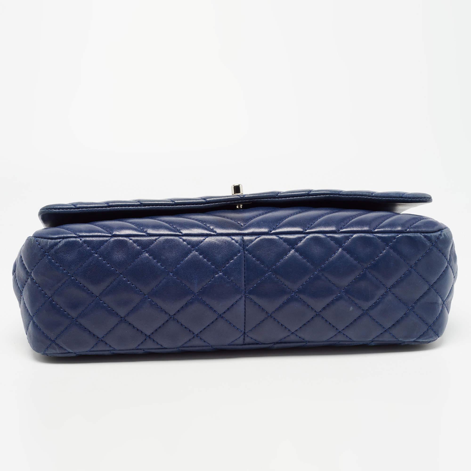 Chanel Blue Surpique Chevron Leather CC Flap Bag 2