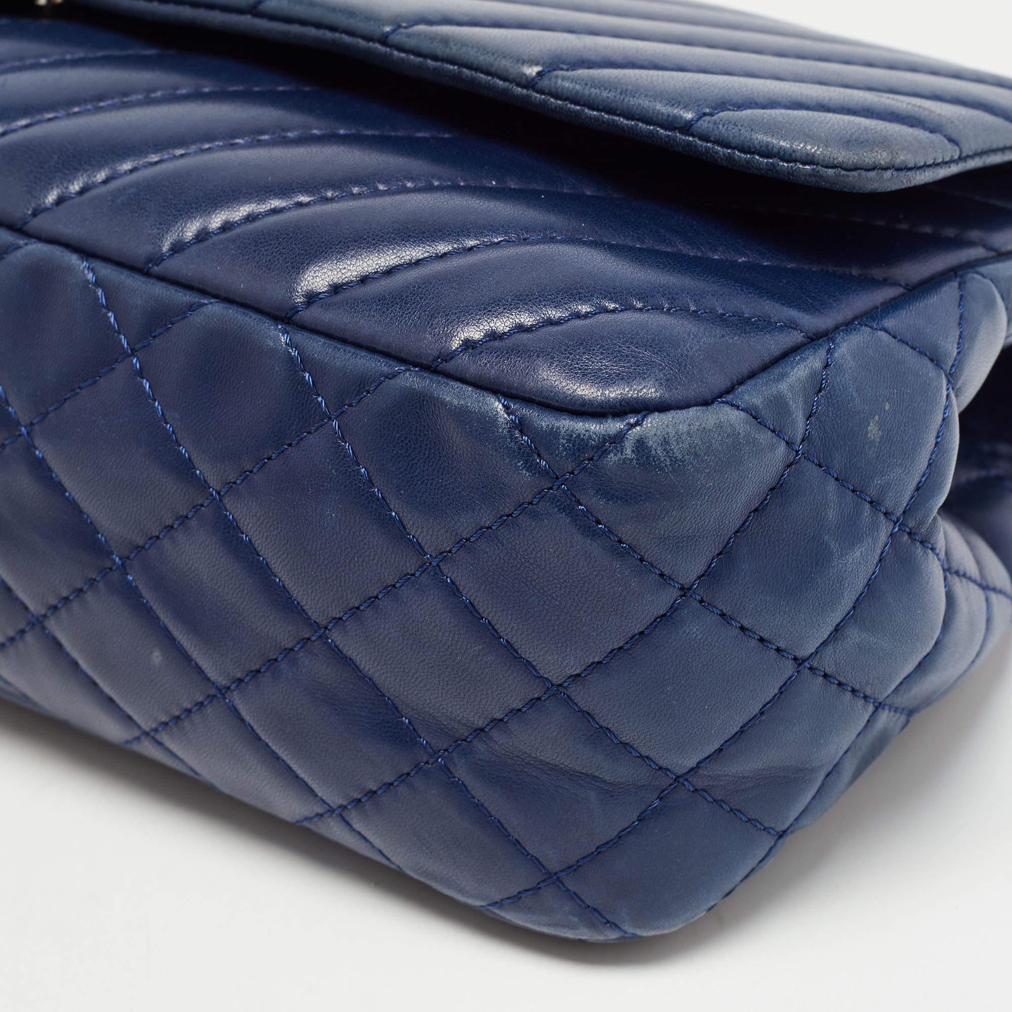 Chanel Blue Surpique Chevron Leather CC Flap Bag 5