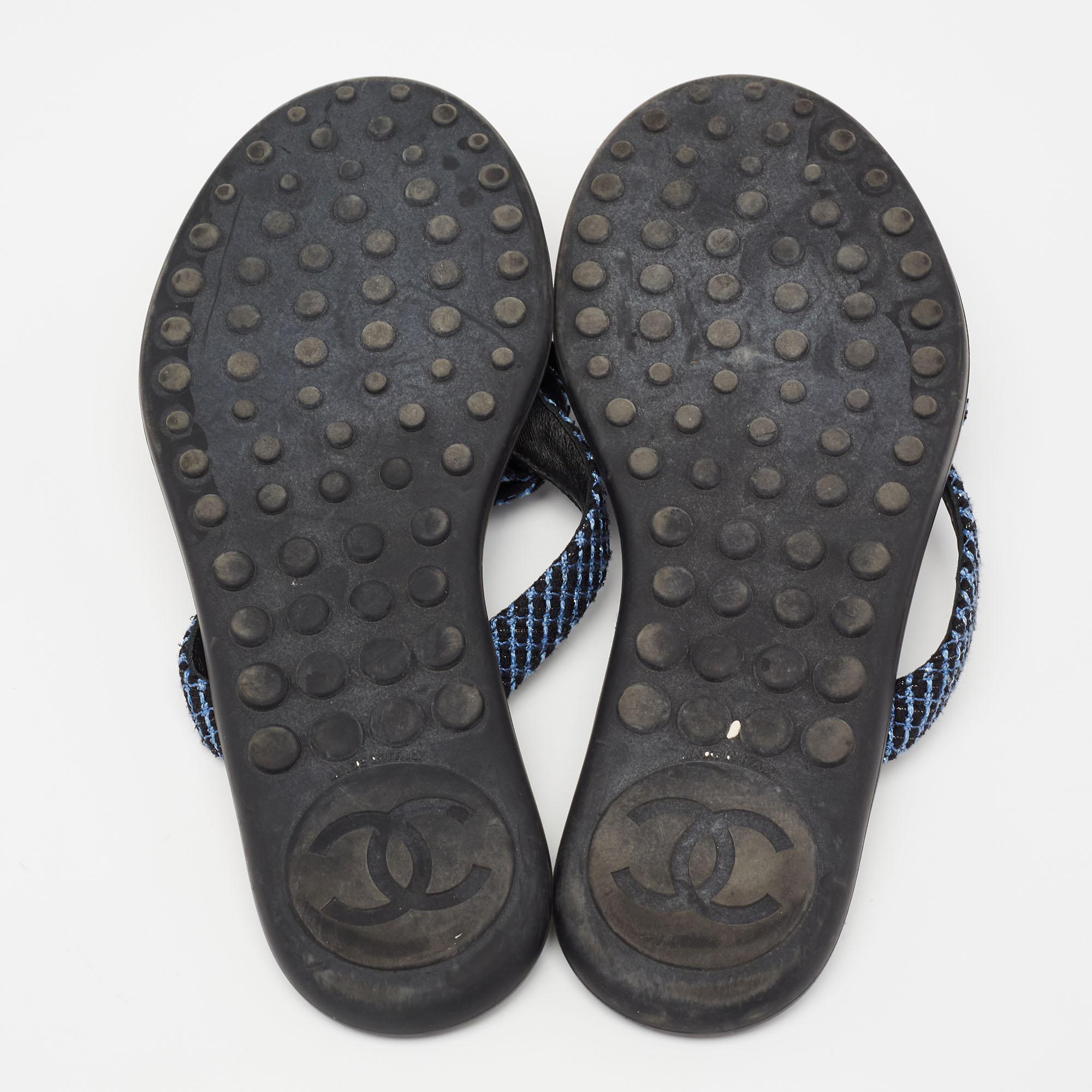 Chanel Blue Tweed Camellia Thong Flat Sandals Size 37.5 4