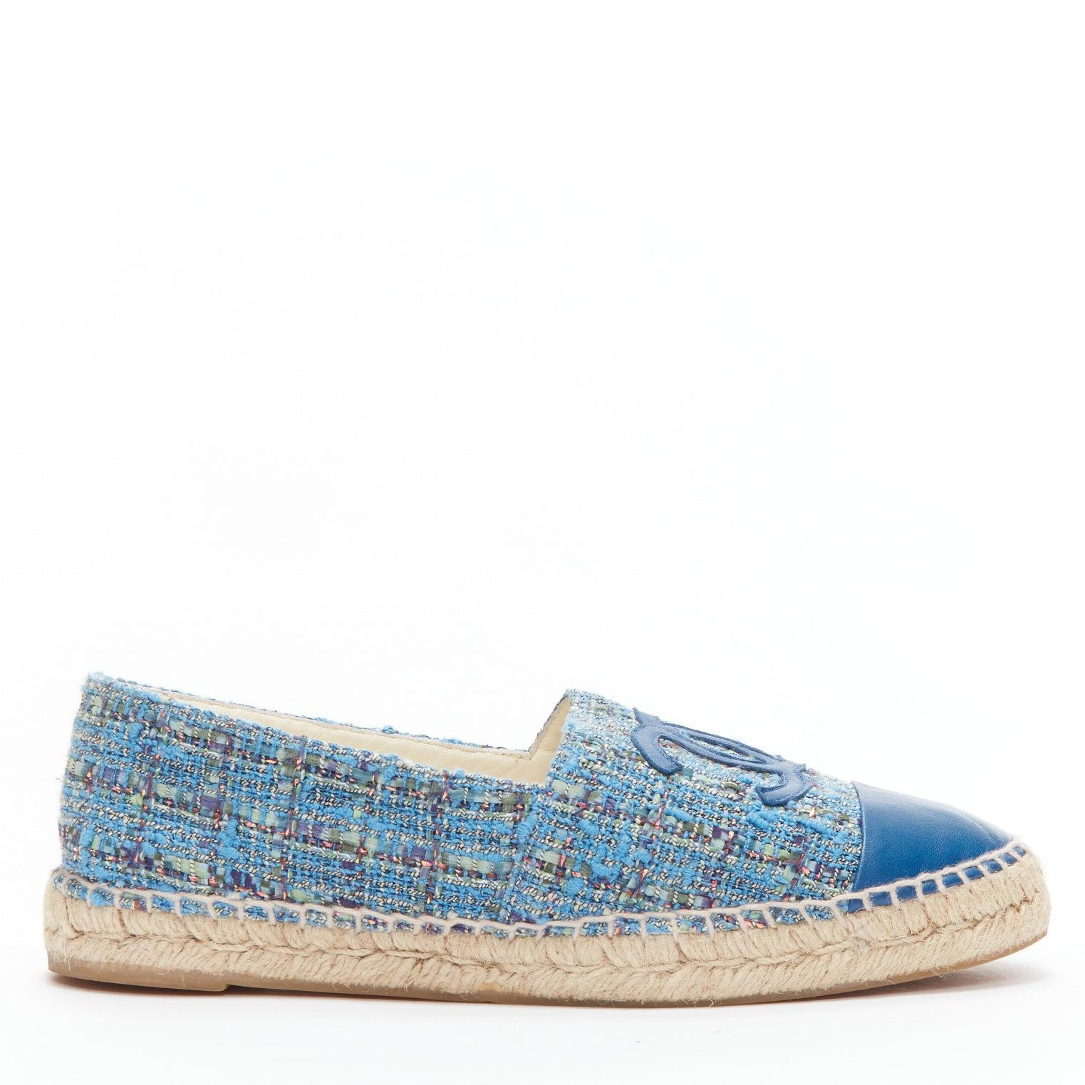 CHANEL blue tweed CC logo leather toe cap espadrille shoes EU40
Reference: TGAS/E00774
Brand: Chanel
Designer: Karl Lagerfeld
Material: Leather, Tweed
Color: Blue, Multicolour
Pattern: Tweed
Closure: Slip On
Made in: Spain

CONDITION:
Condition:
