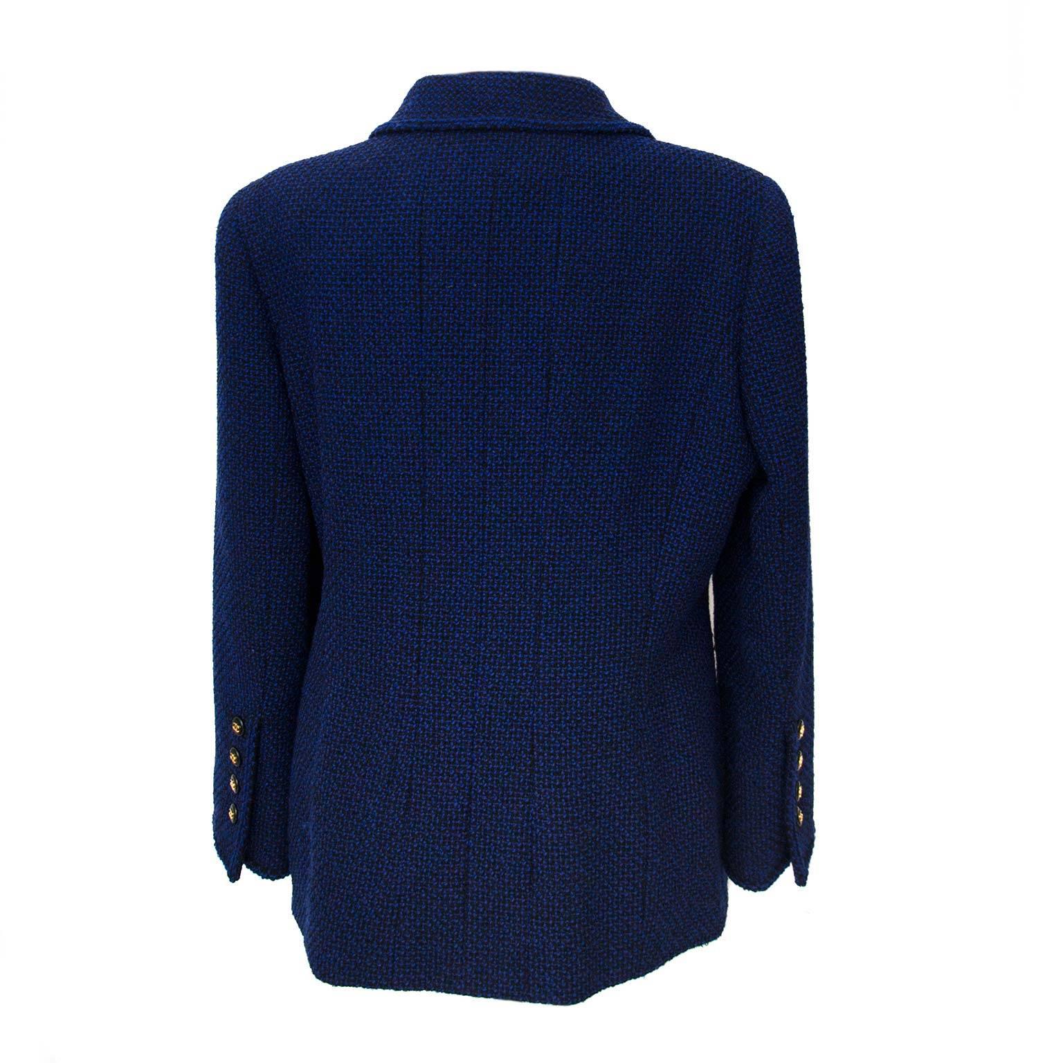 Excellent condition

Chanel Blue Tweed Jacket - Size 42

Chanel, one of the most established brands in the fashion industry, has always been known for its classic and elegant pieces.
This beautiful Chanel jacket definately plays tribute to its