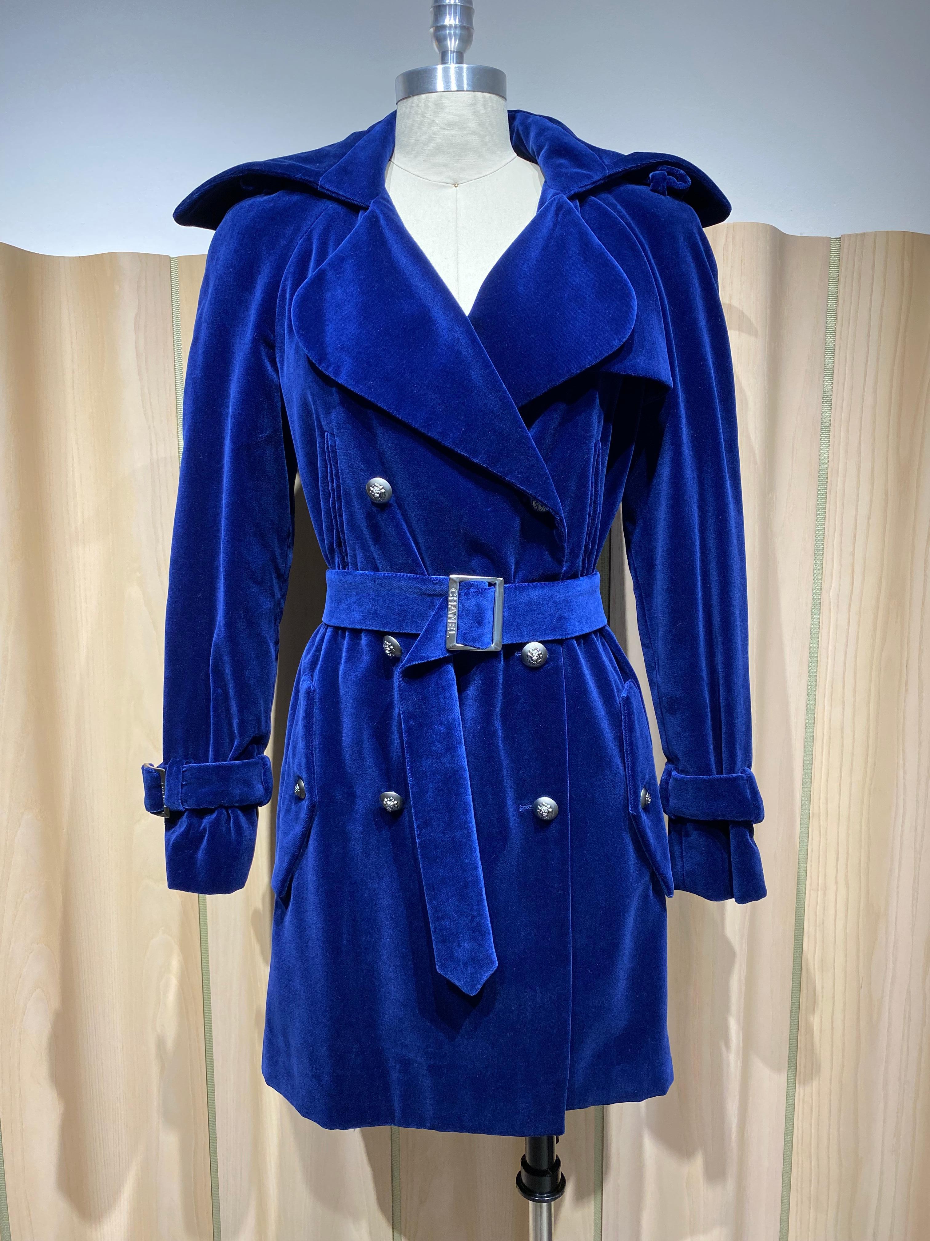 Women's CHANEL Blue Velvet Double Breast Coat with Belt For Sale