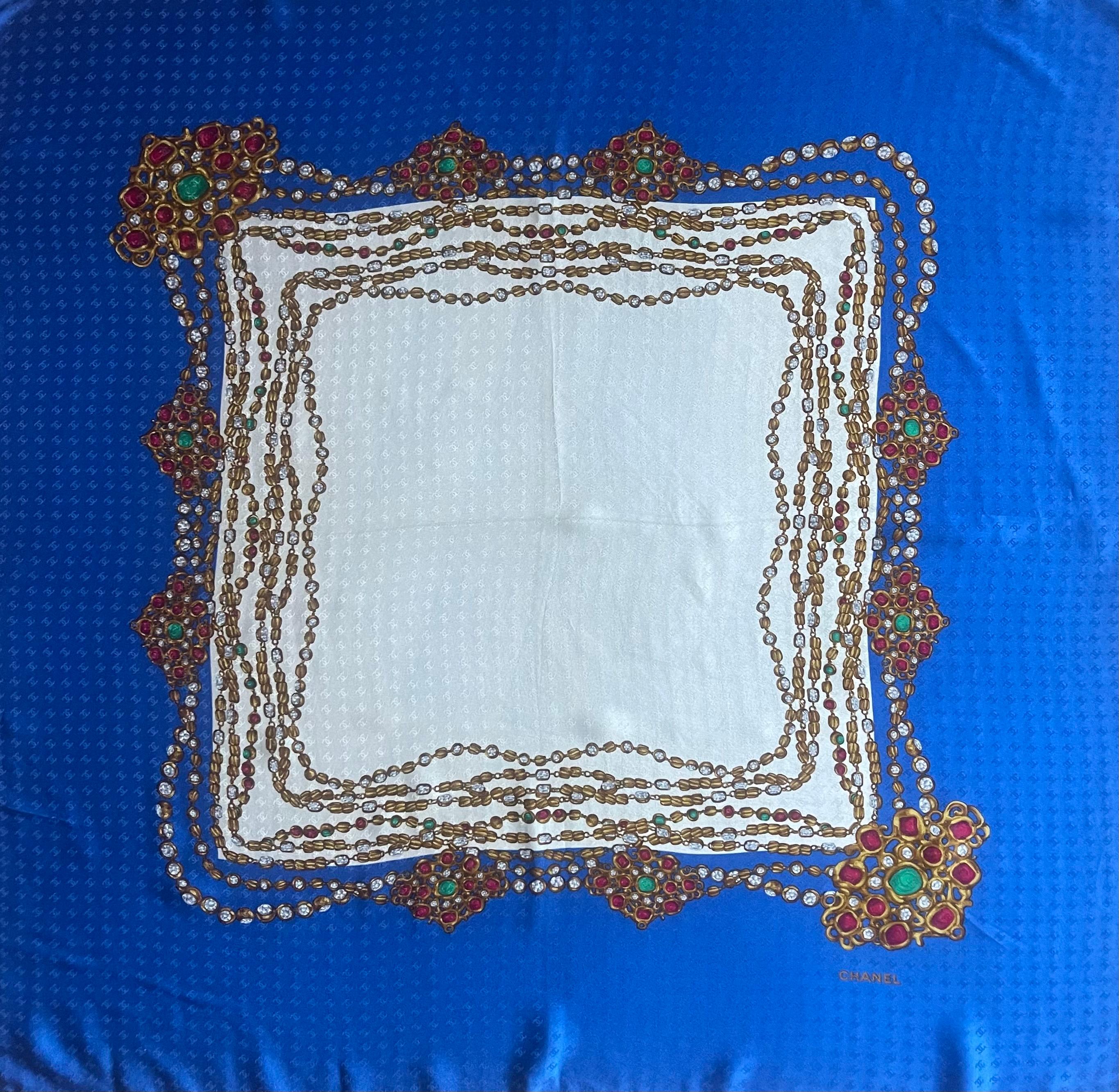 Blu Sciarpa in seta gripoix blu e bianca di Chanel in vendita