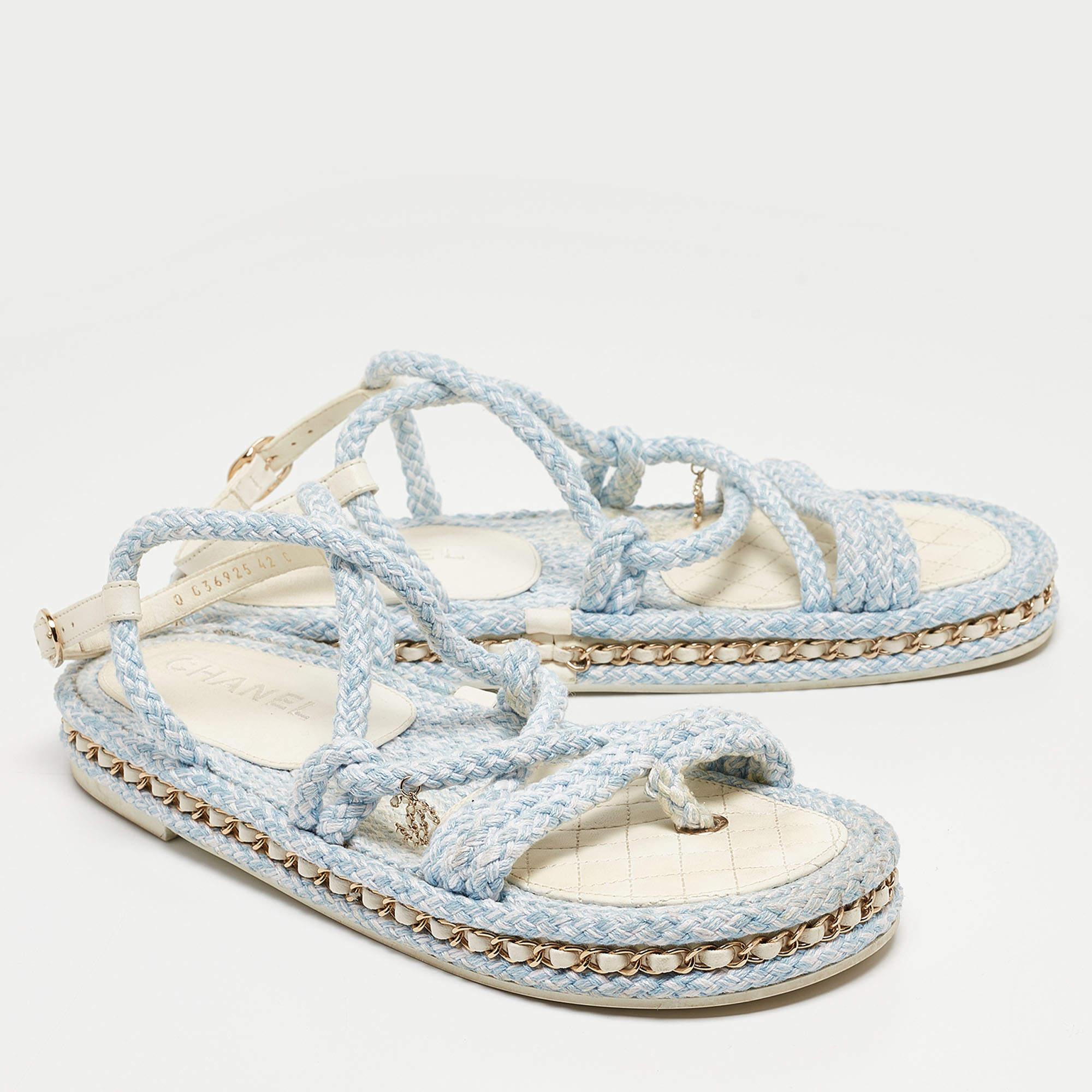 Chanel Blue/White Knit Fabric Interlocking CC Logo Slingback Sandals Size 42 For Sale 4