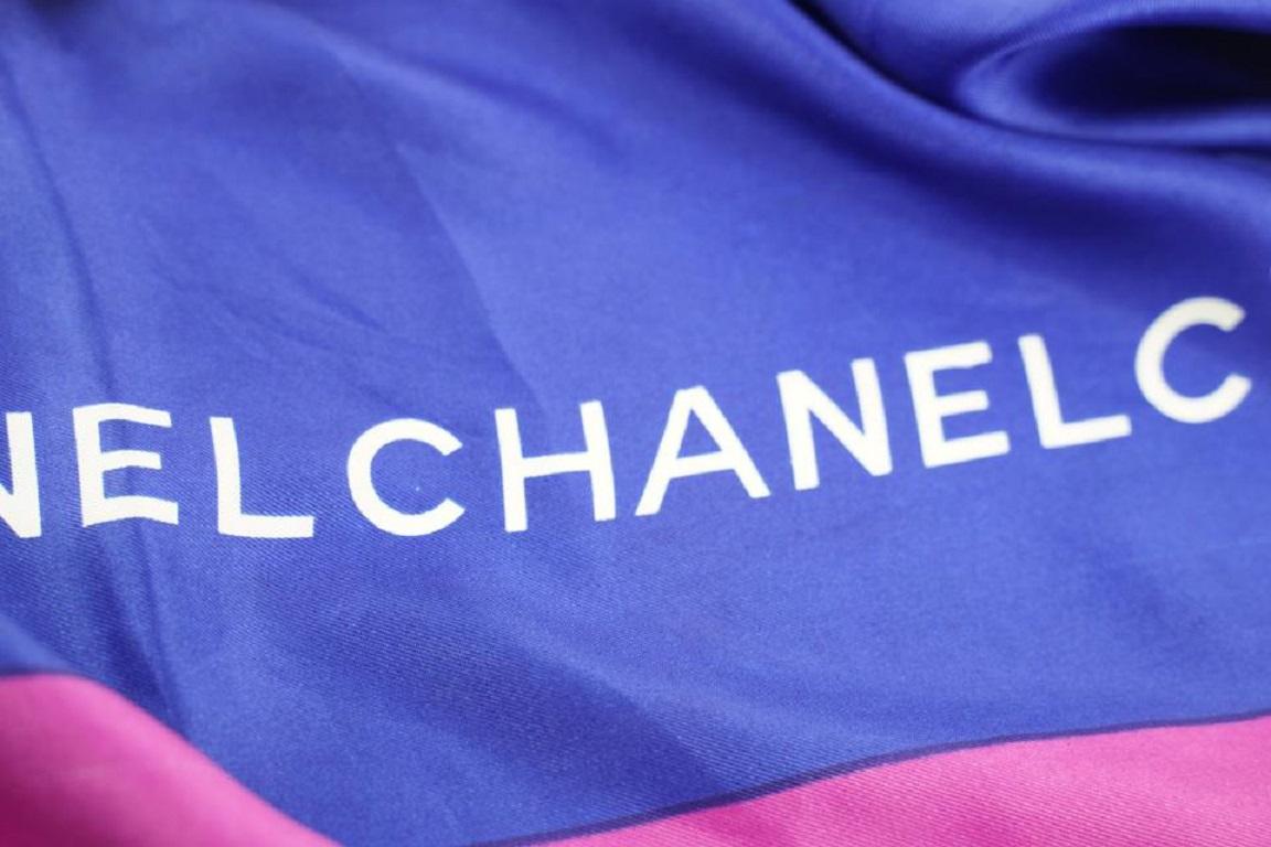 Chanel Blue x Pink Silk Quilted Classic Flap Silk Scarf 703cks319 For Sale 6