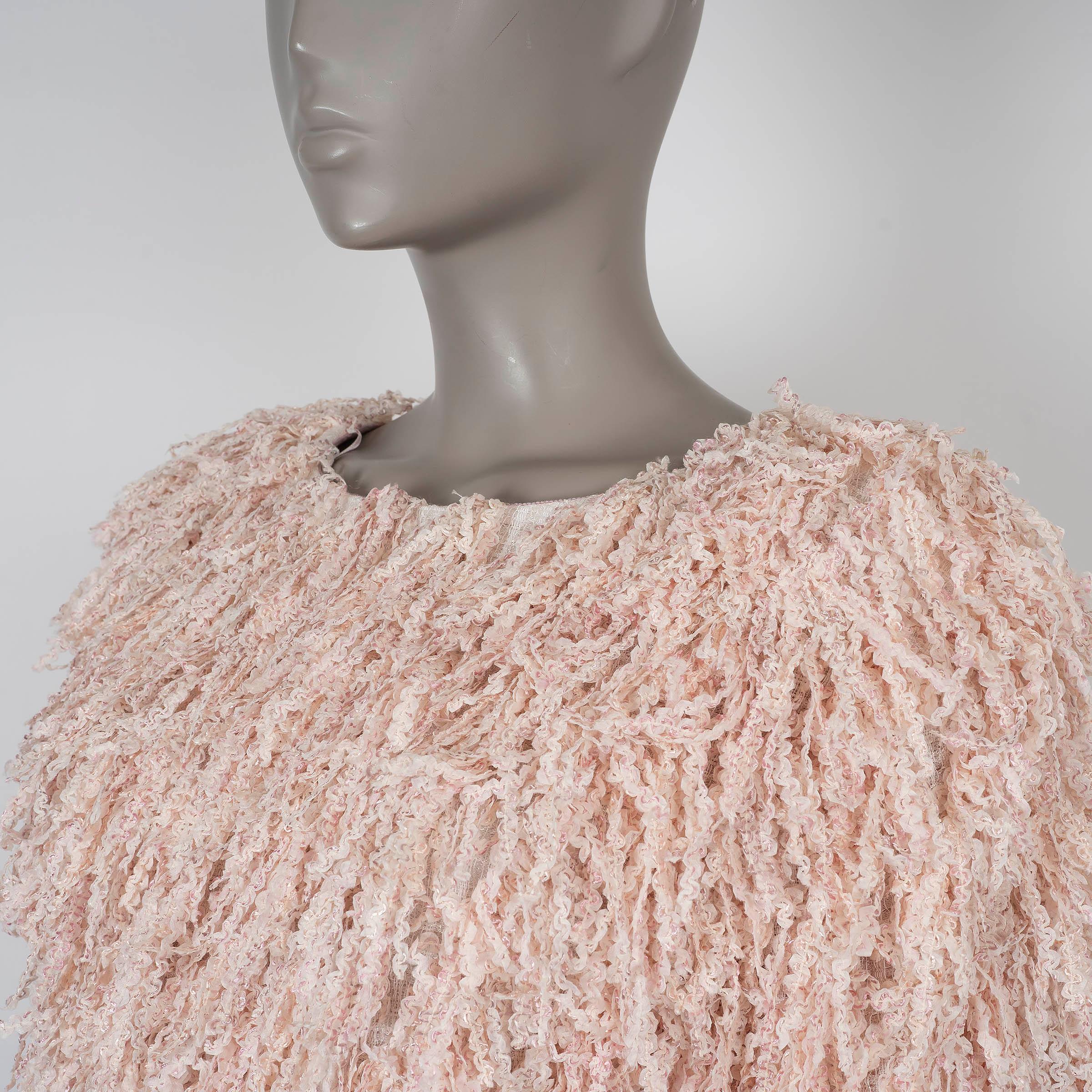 CHANEL rose blush 18S FRINGE TOP Chemise 40 M en vente 1