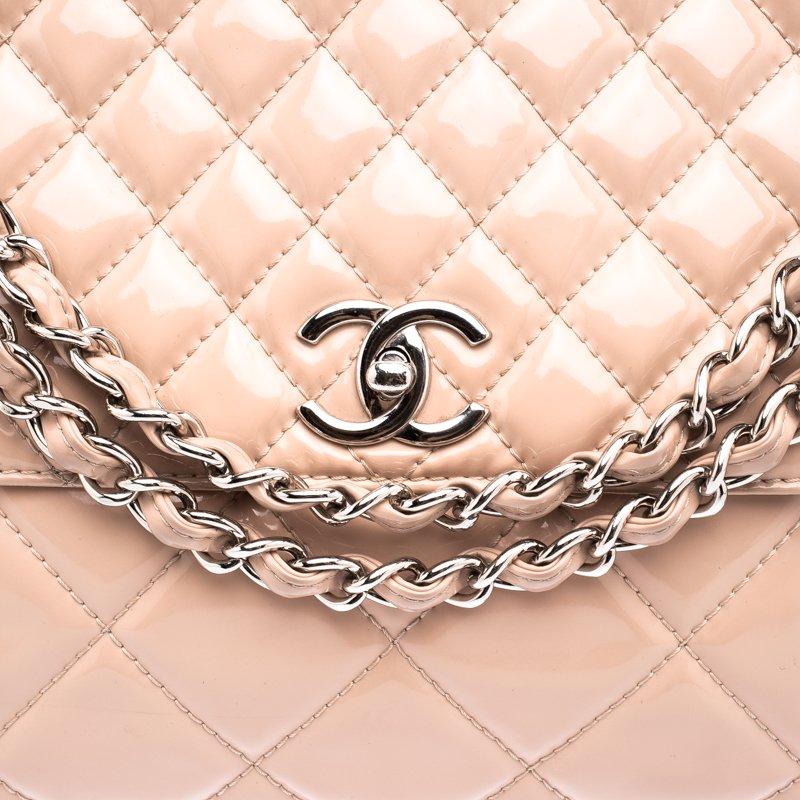 Chanel Blush Pink Quilted Patent Leather In-The-Business Flap Bag In Good Condition In Dubai, Al Qouz 2