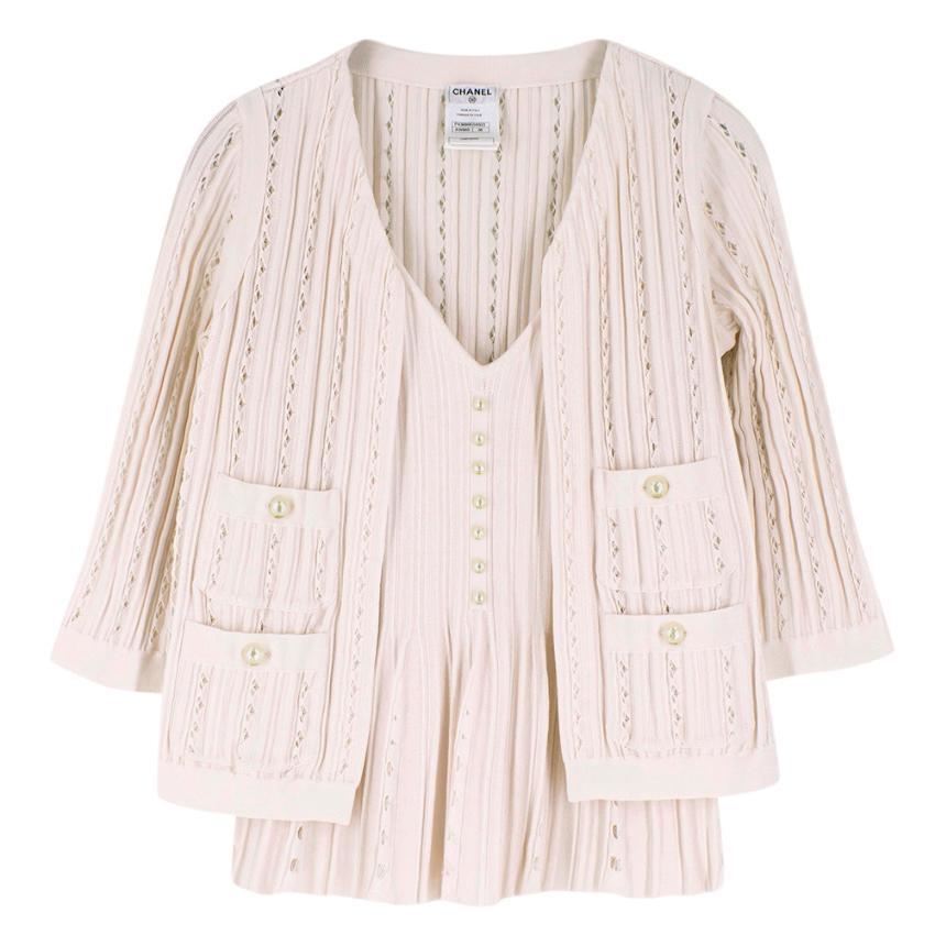 Chanel Blush Pleated Knit Twinset - Size US 6 For Sale 3
