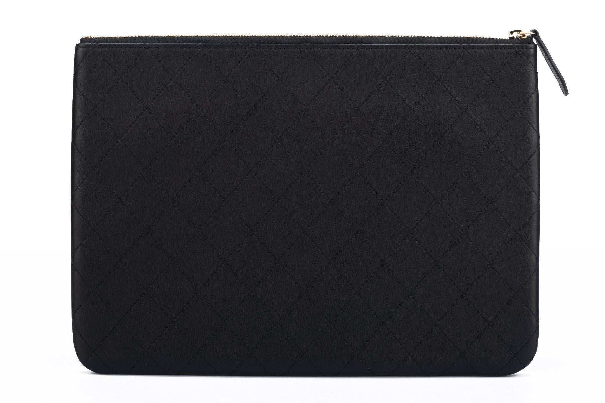 Chanel BNIB Black Quilted Clutch In New Condition For Sale In West Hollywood, CA