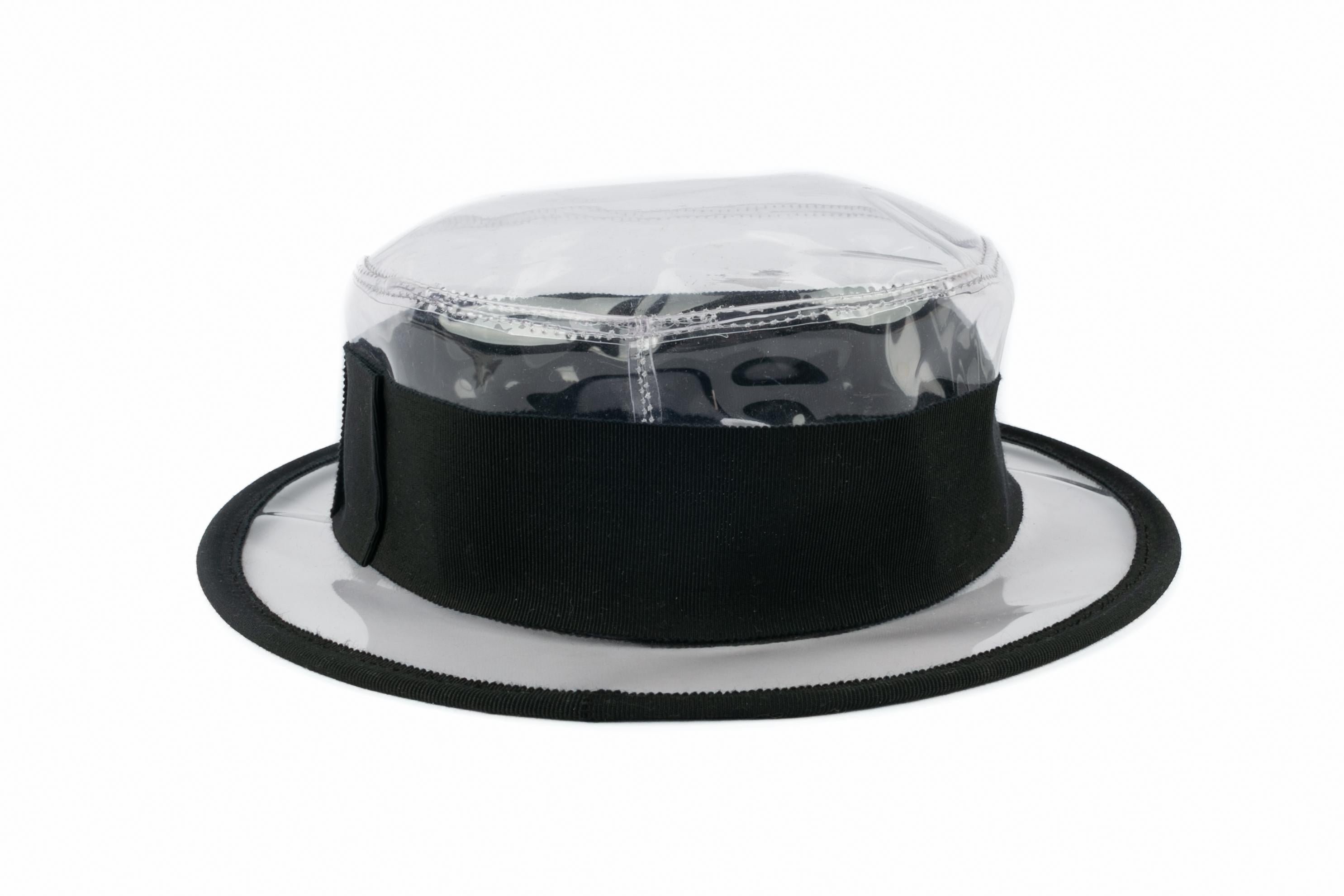 Cappello Chanel con paglietta In condizioni ottime in vendita a SAINT-OUEN-SUR-SEINE, FR