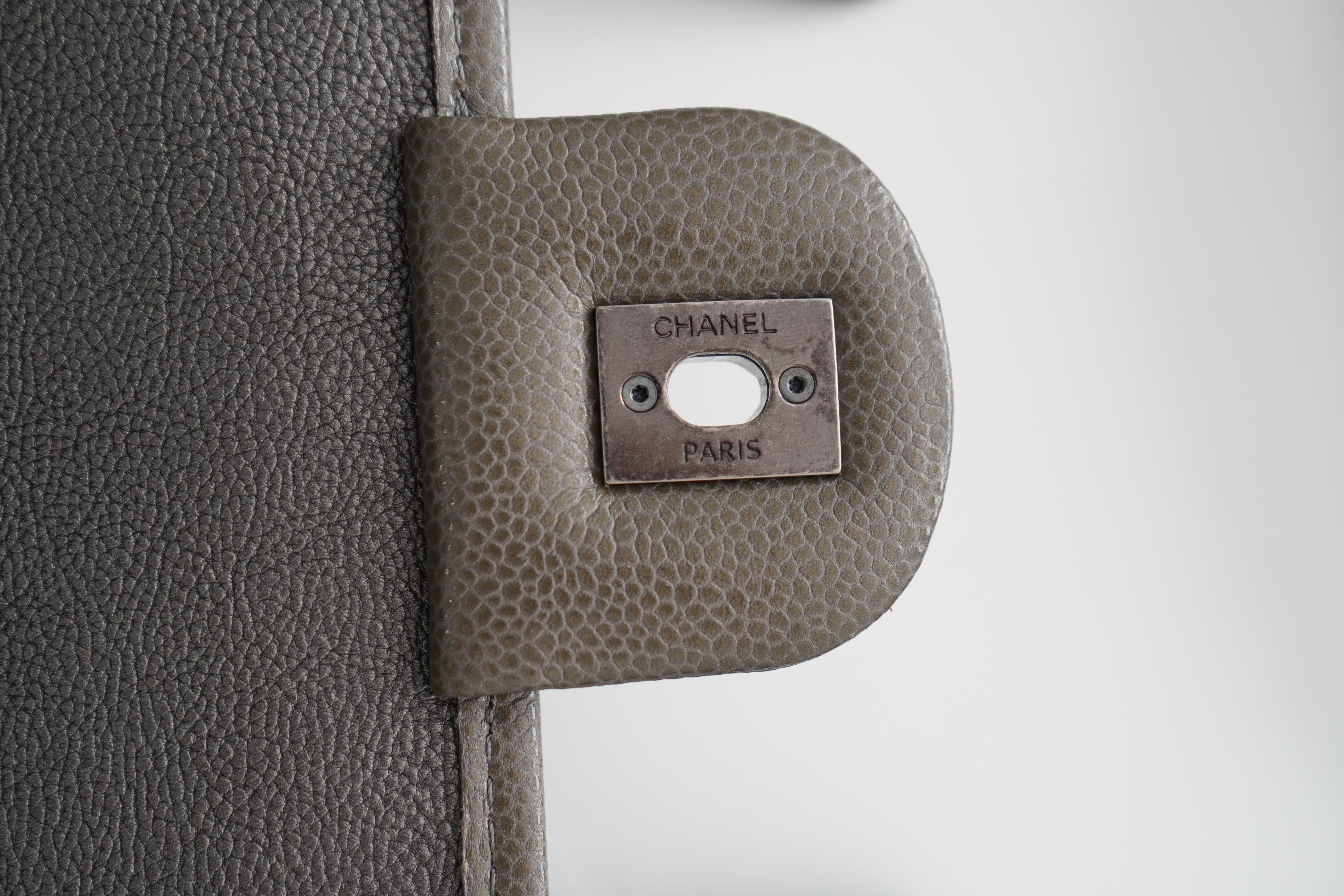 Chanel Bombay Messenger Bag für die Rückkehr zur Schule im Angebot 7